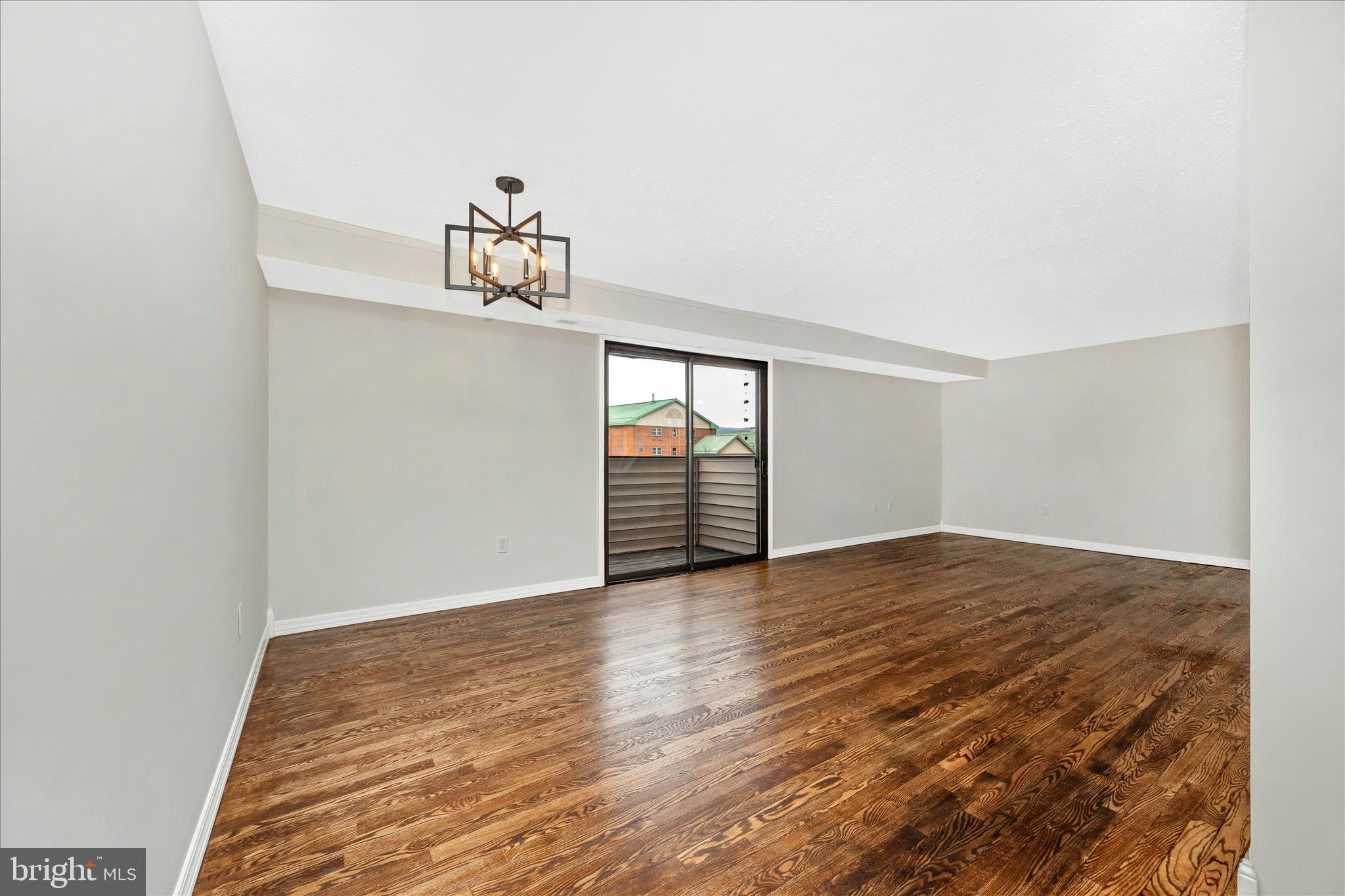 AMBERTOWNE - Residential