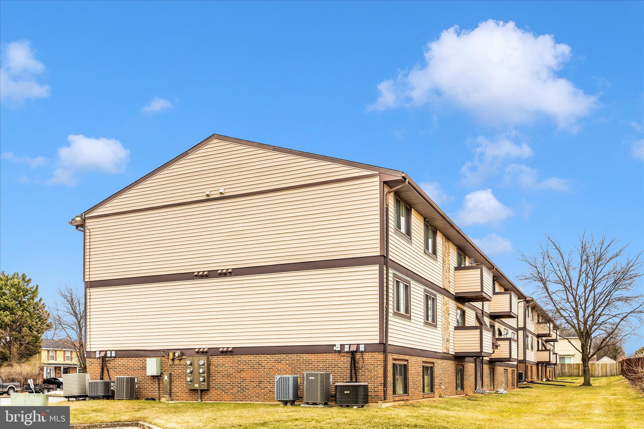 AMBERTOWNE - Residential