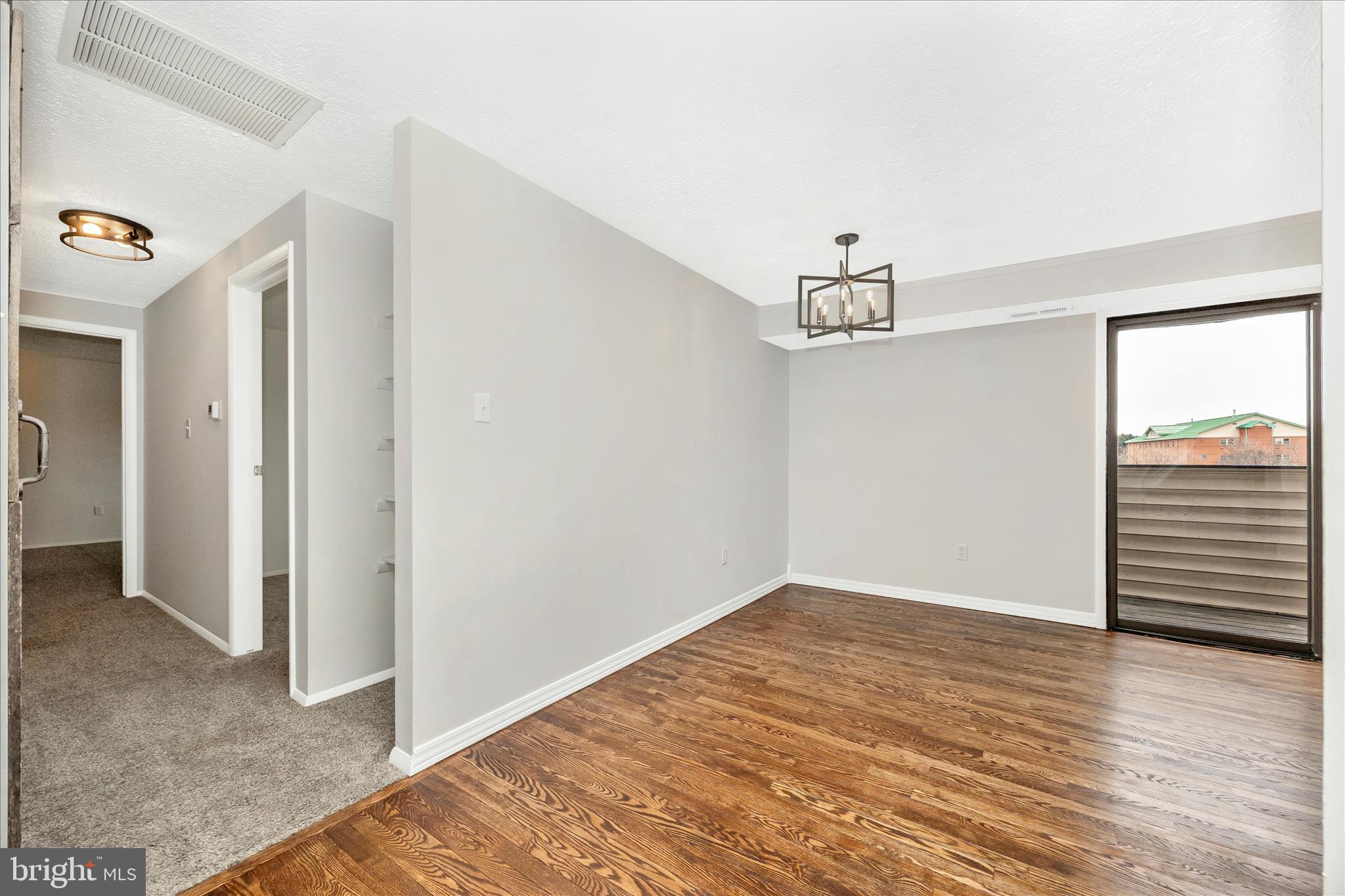 AMBERTOWNE - Residential