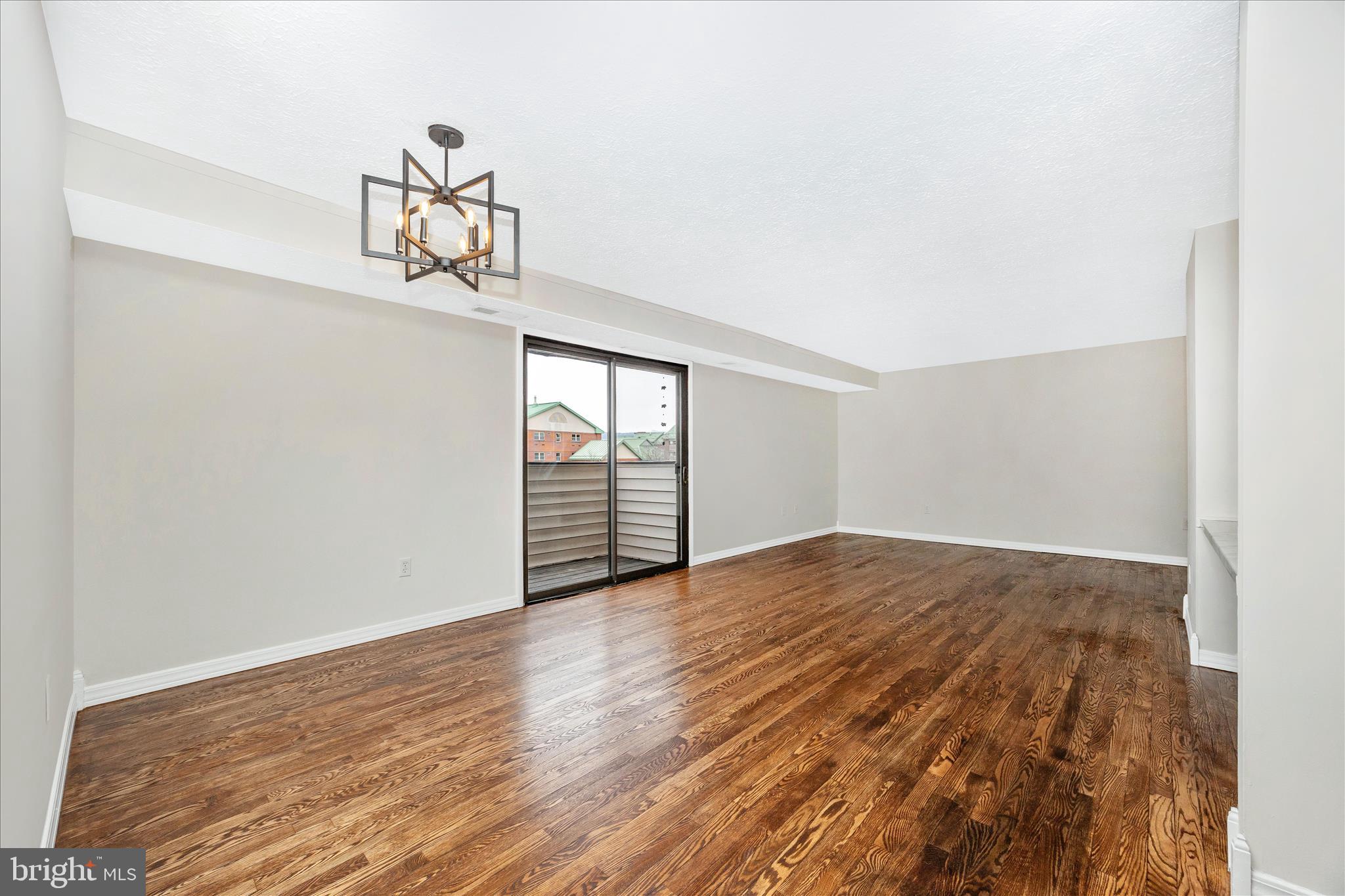 AMBERTOWNE - Residential