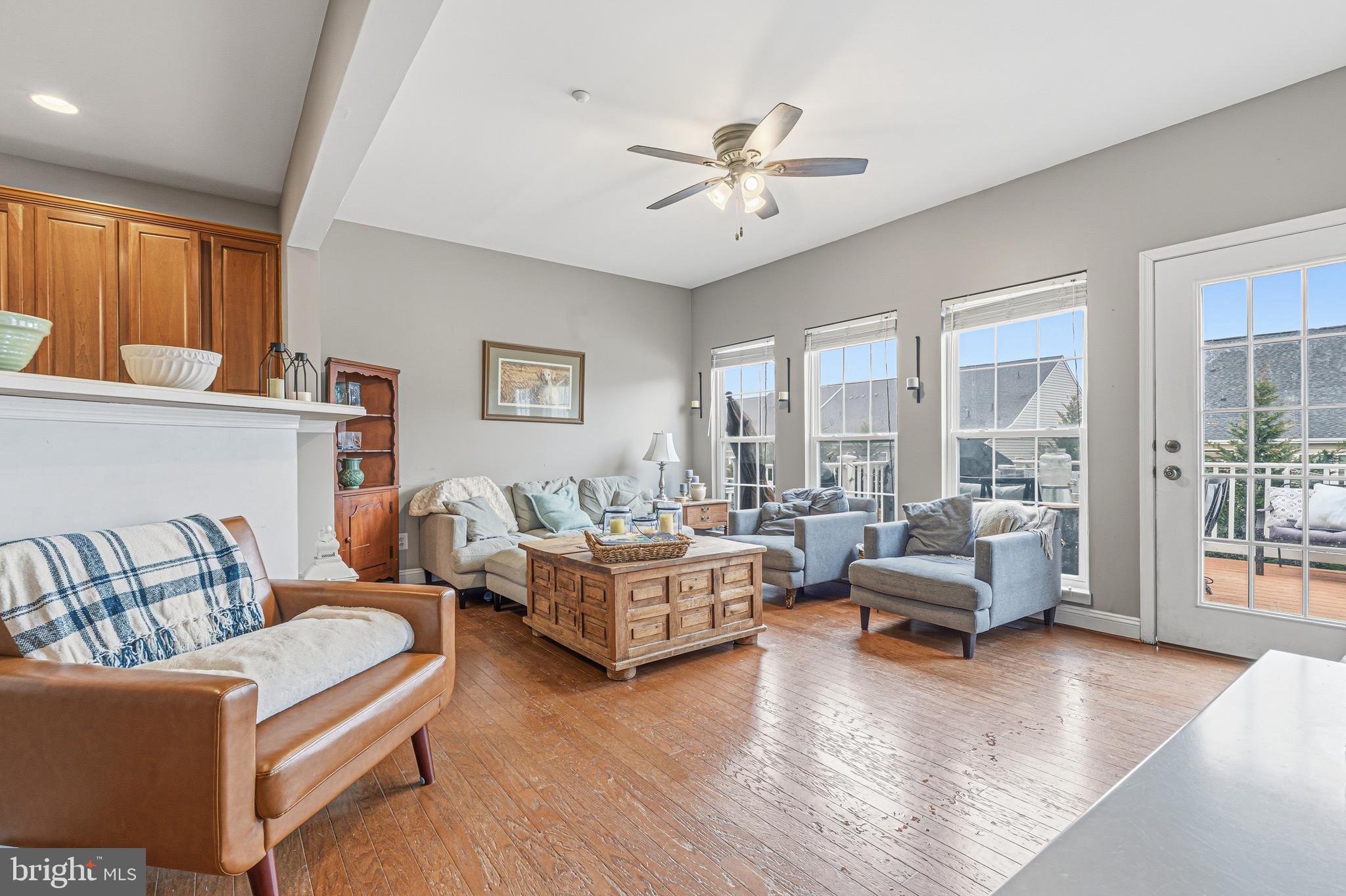 EMERALD HILLS - Residential