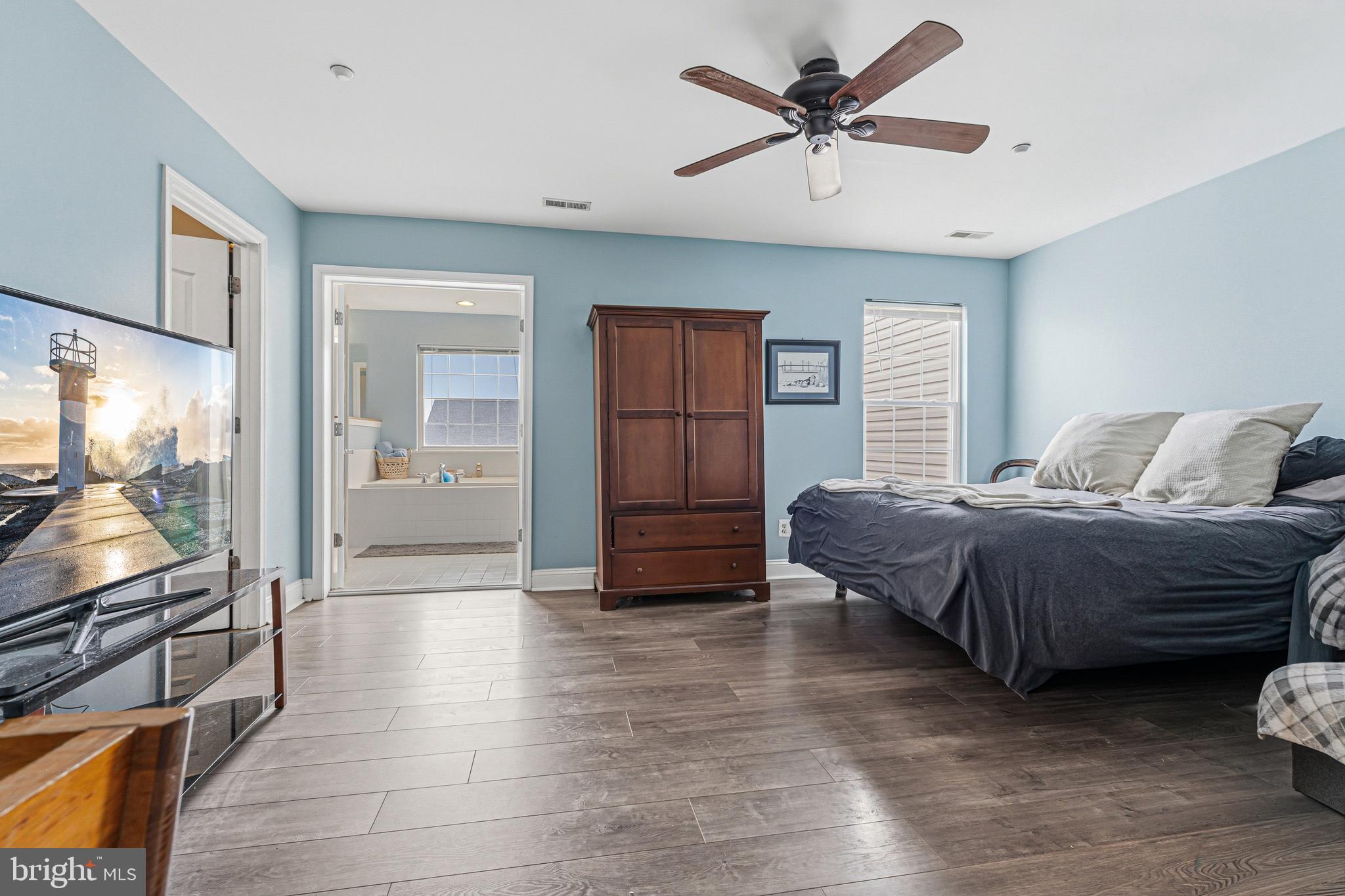 EMERALD HILLS - Residential