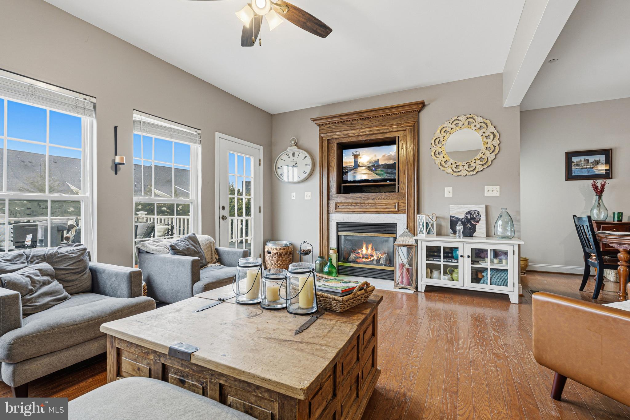 EMERALD HILLS - Residential