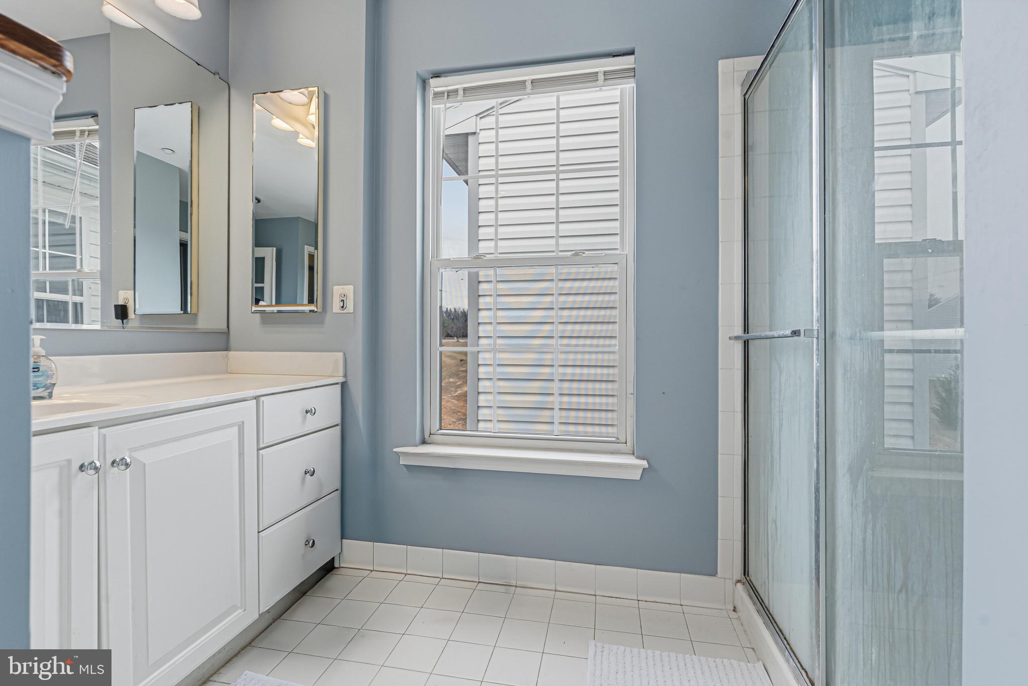 EMERALD HILLS - Residential