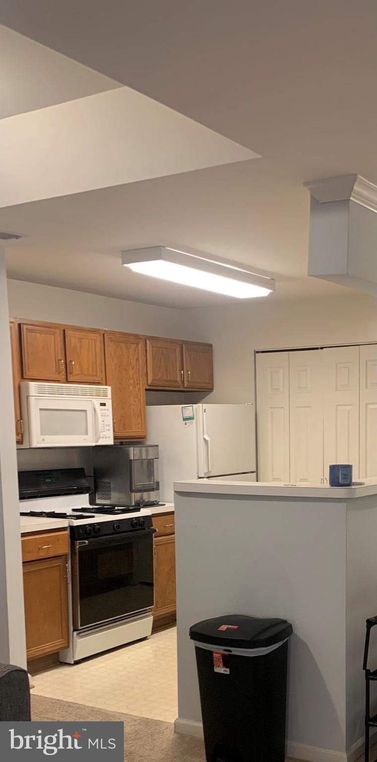 STRATFORD CONDOS - Residential Lease