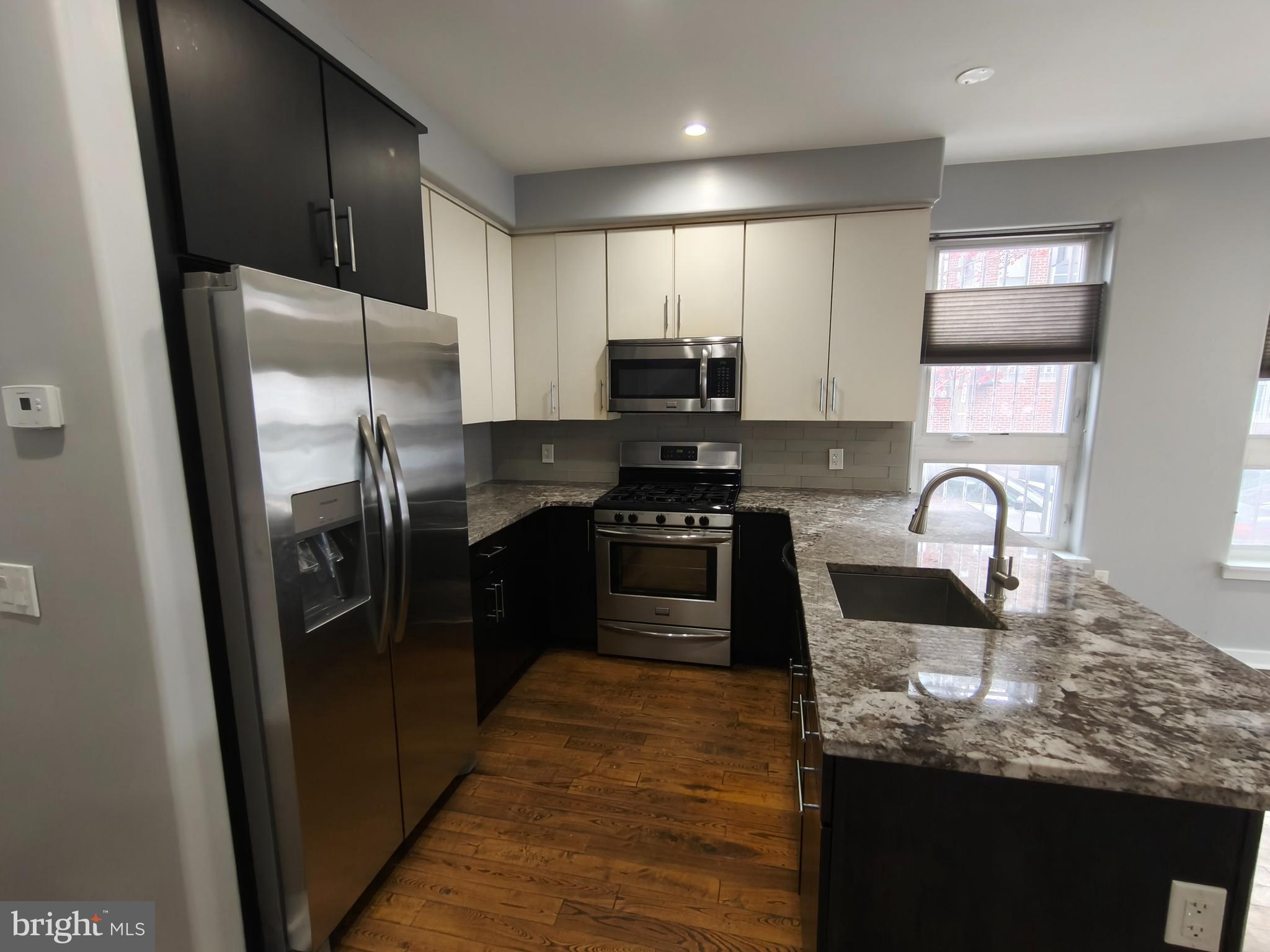 1105 MOUNT VERNON STREET 1