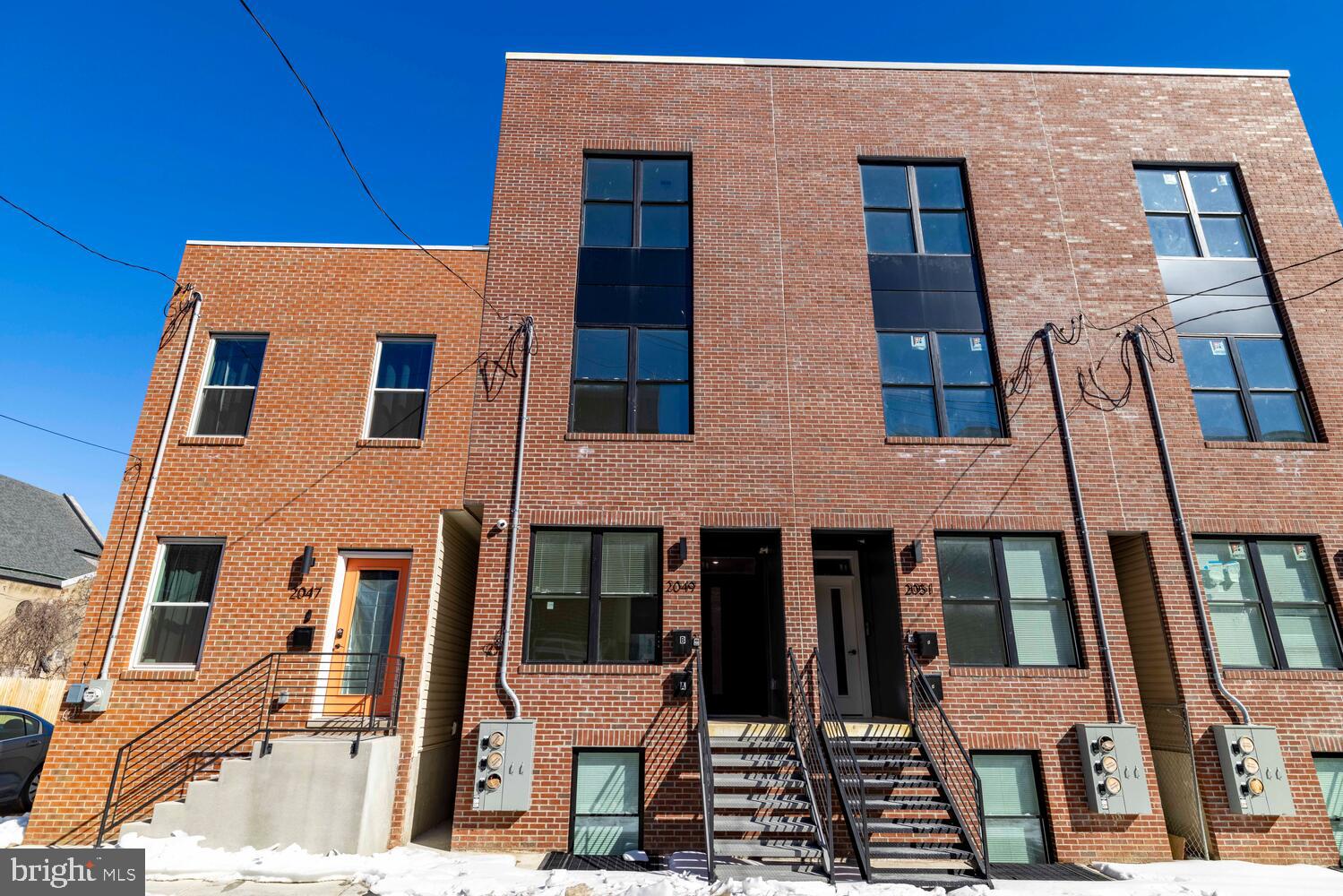 PORT RICHMOND - Residential Income