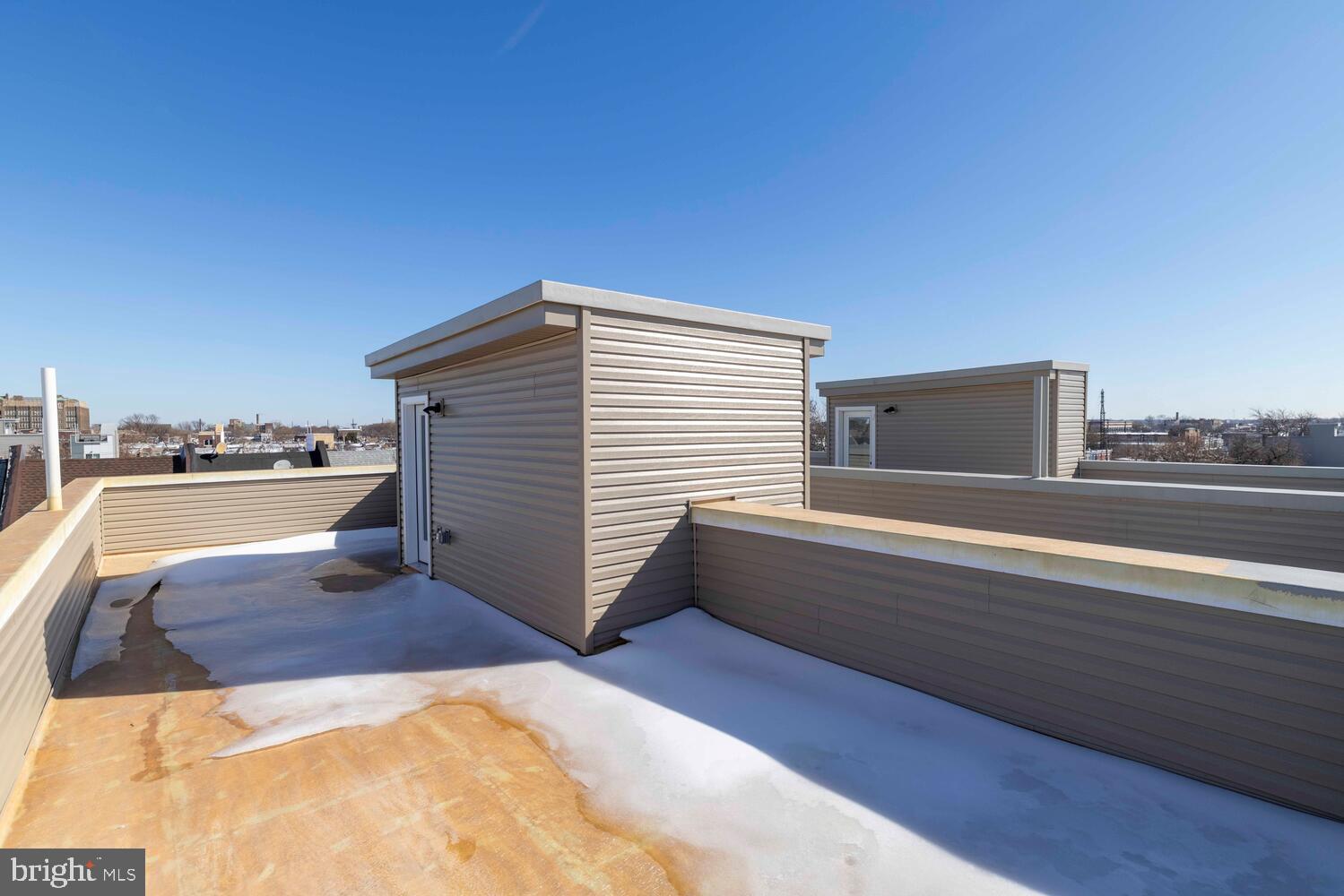 PORT RICHMOND - Residential Income