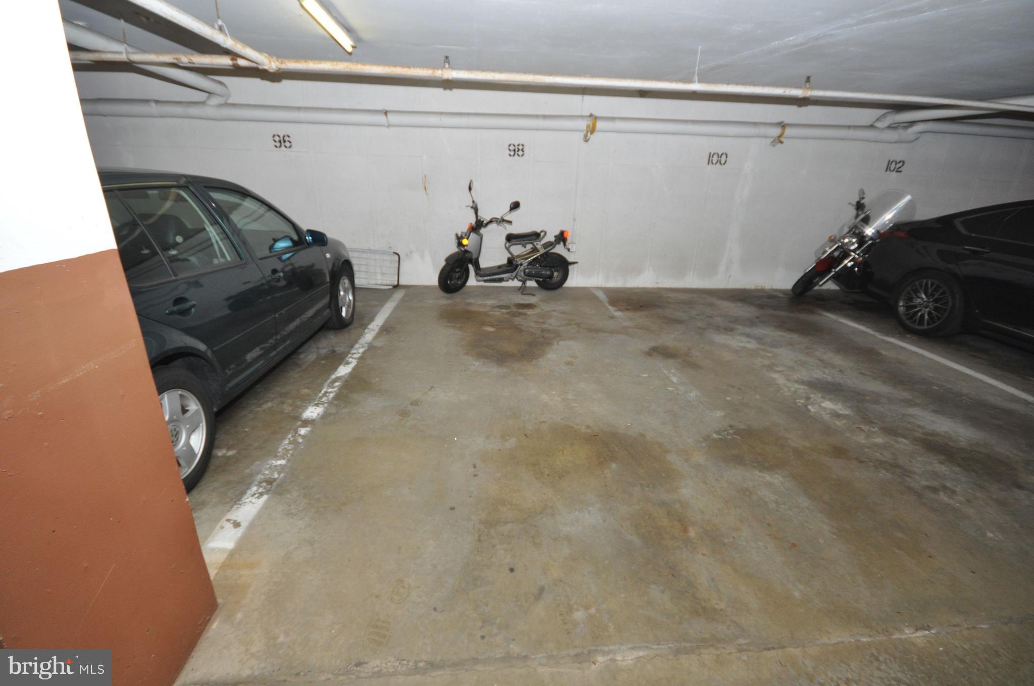 MCLEAN HOUSE - Residential