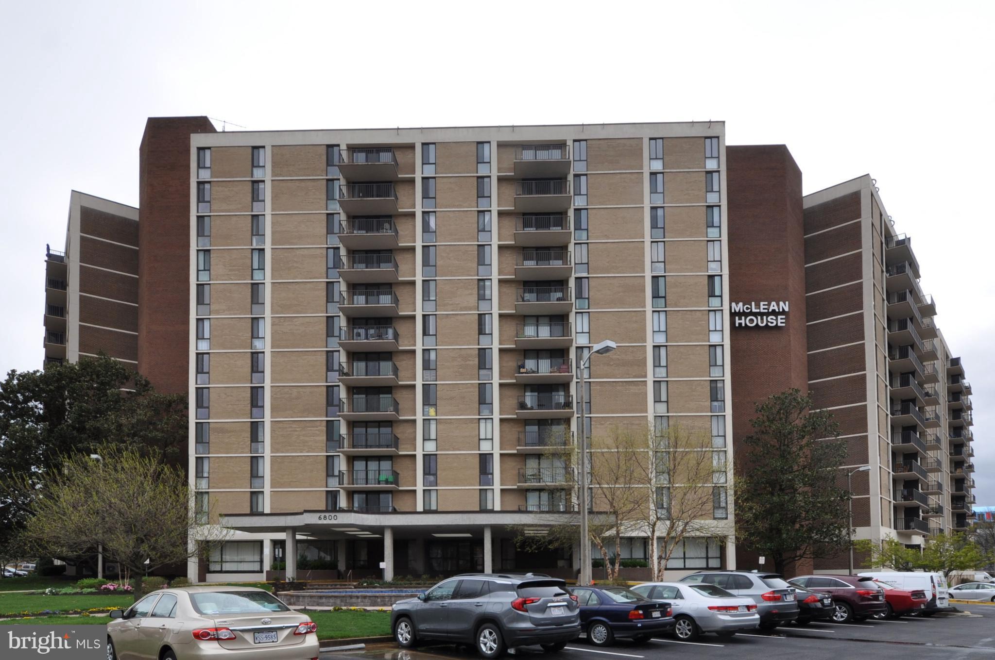 MCLEAN HOUSE - Residential