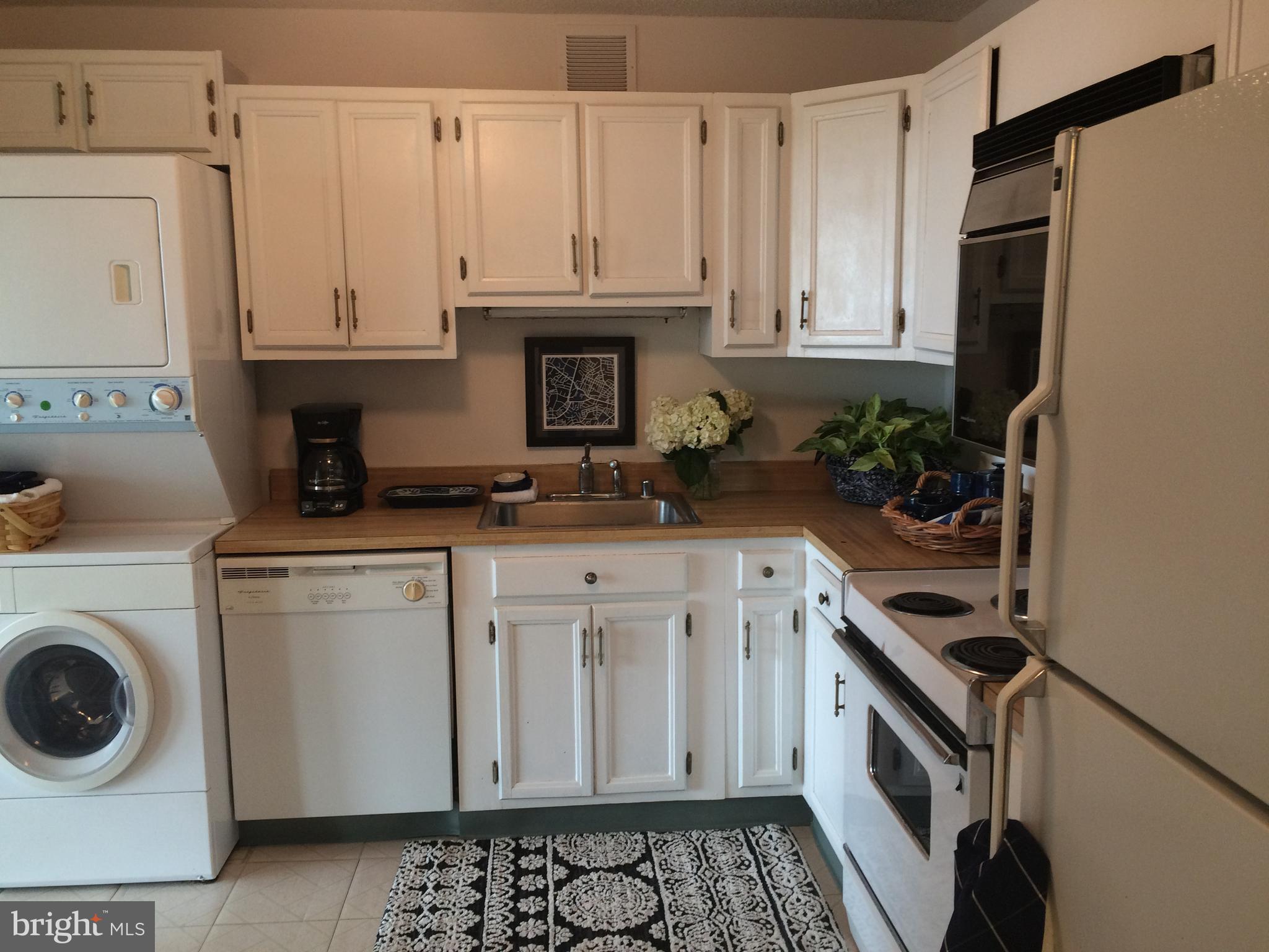 MCLEAN HOUSE - Residential