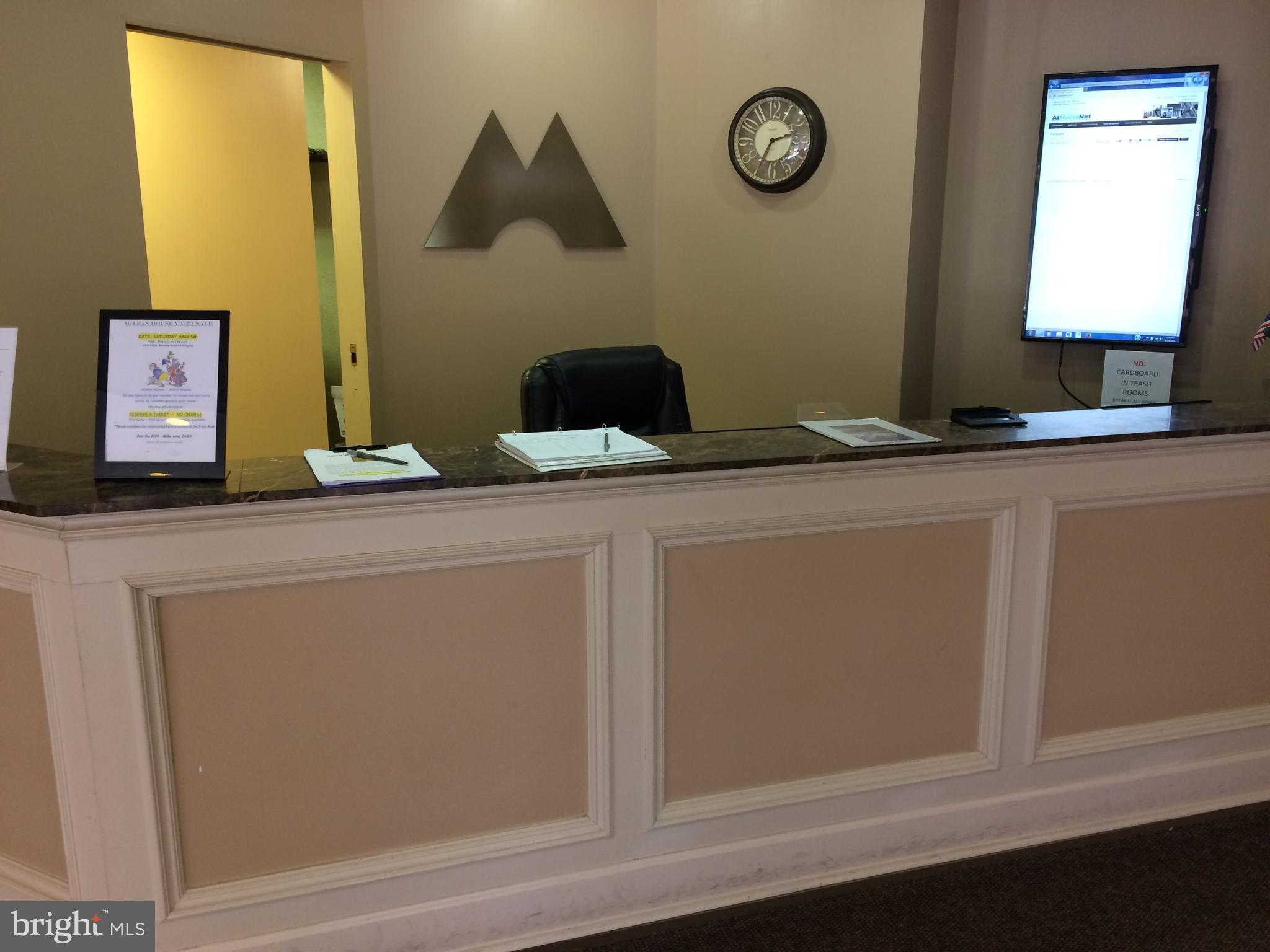 MCLEAN HOUSE - Residential