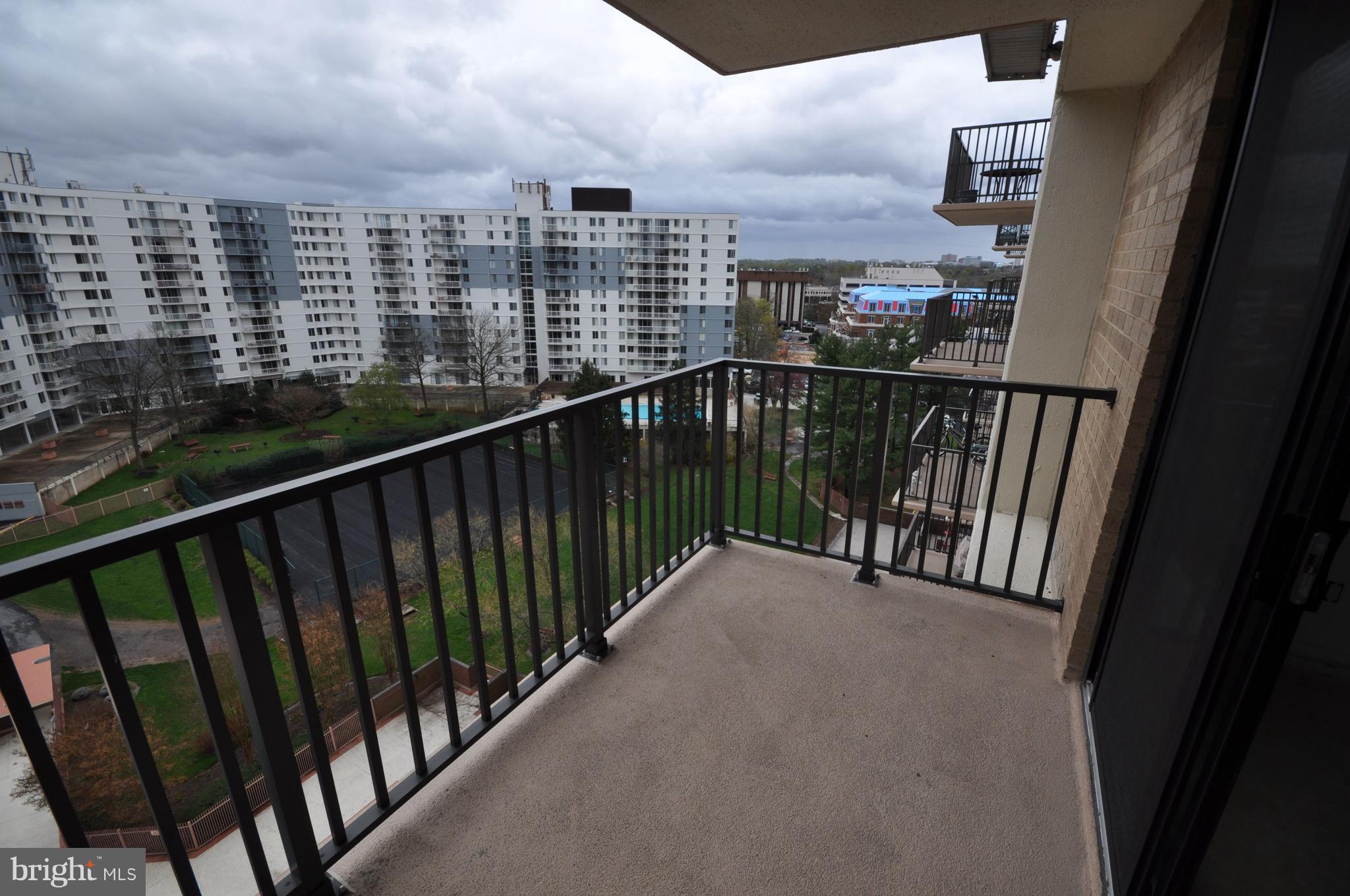 MCLEAN HOUSE - Residential