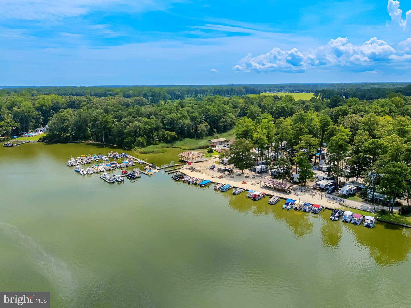 SHAWNS HIDEAWAY - Residential