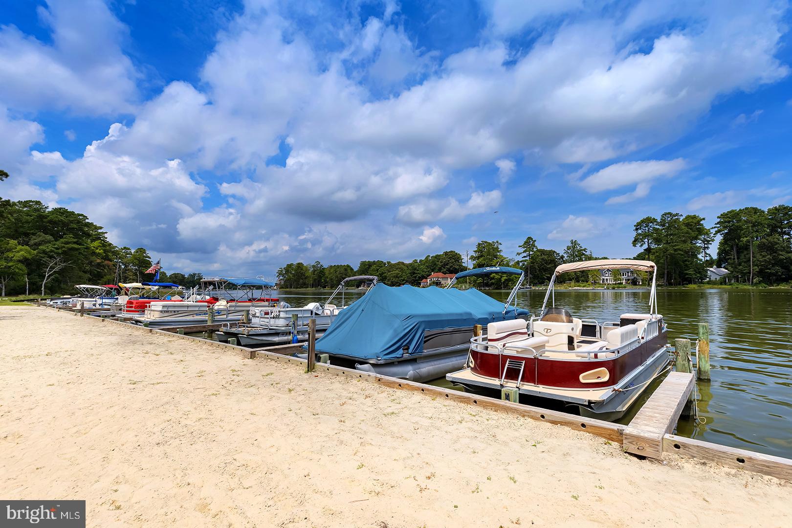 SHAWNS HIDEAWAY - Residential