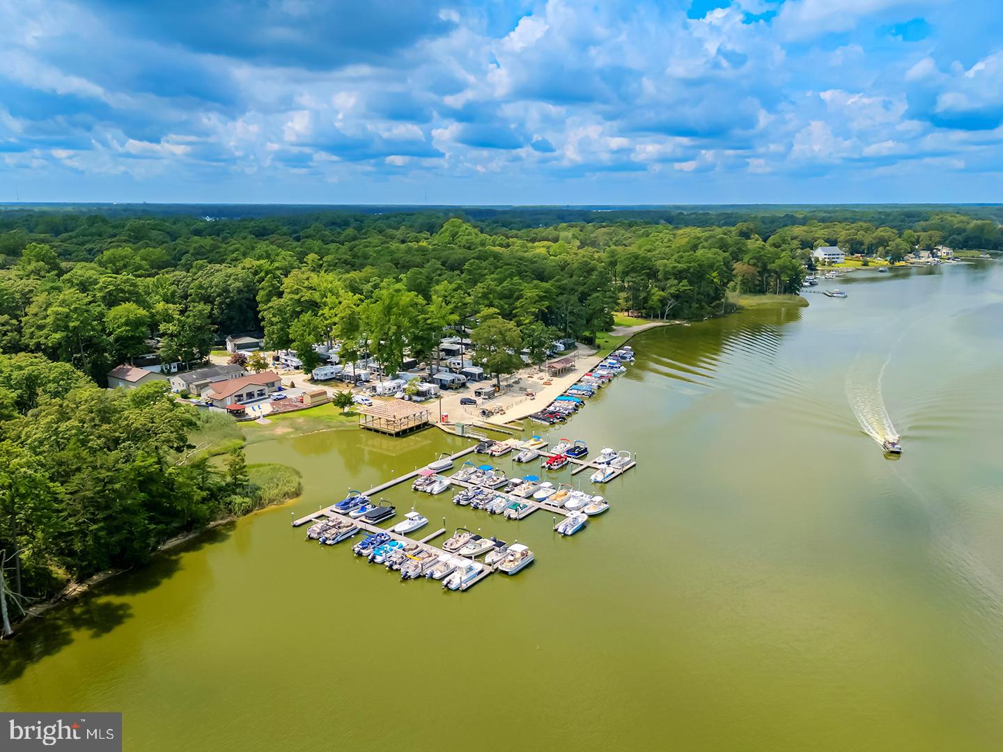 SHAWNS HIDEAWAY - Residential