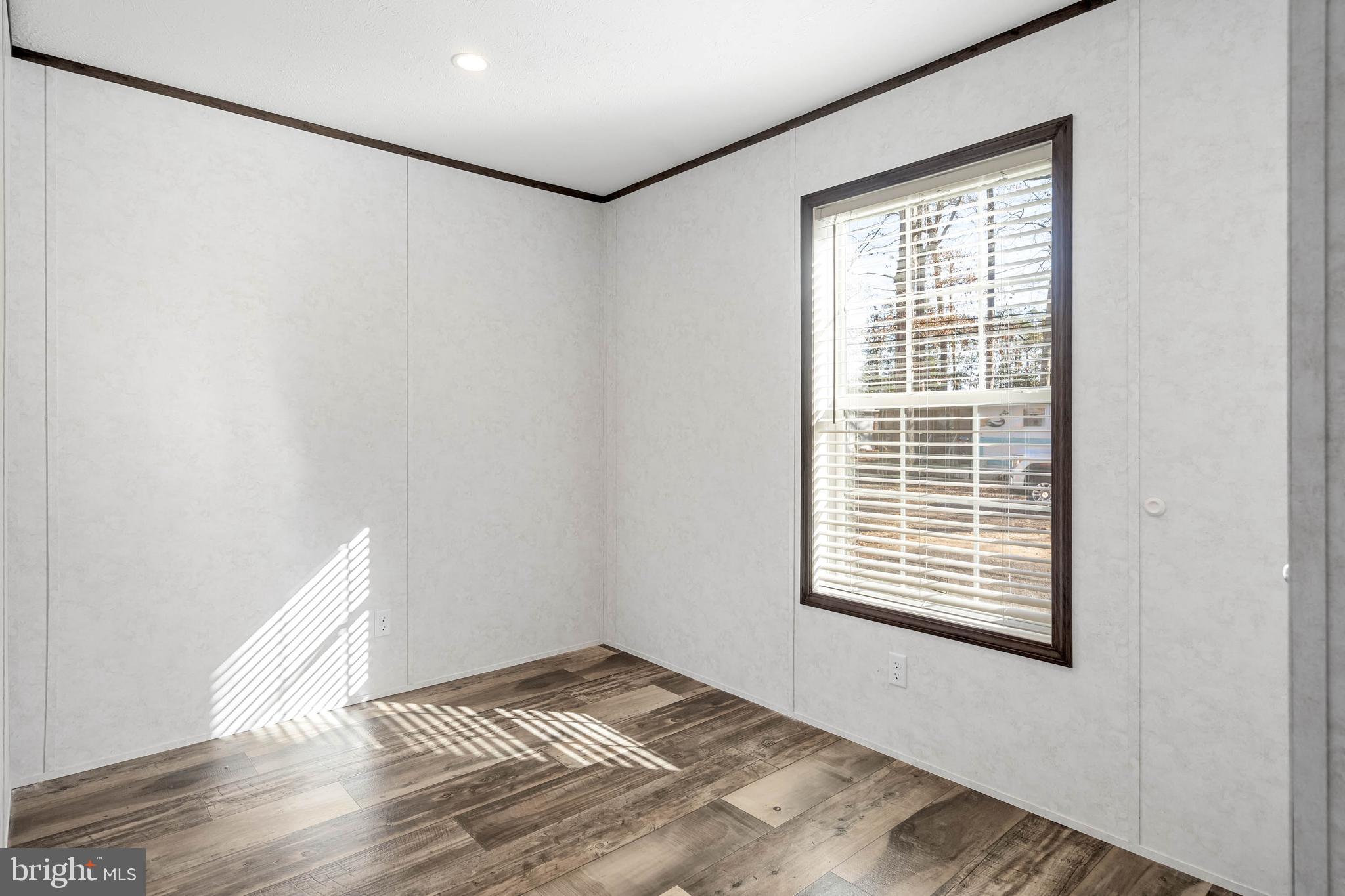 SHAWNS HIDEAWAY - Residential