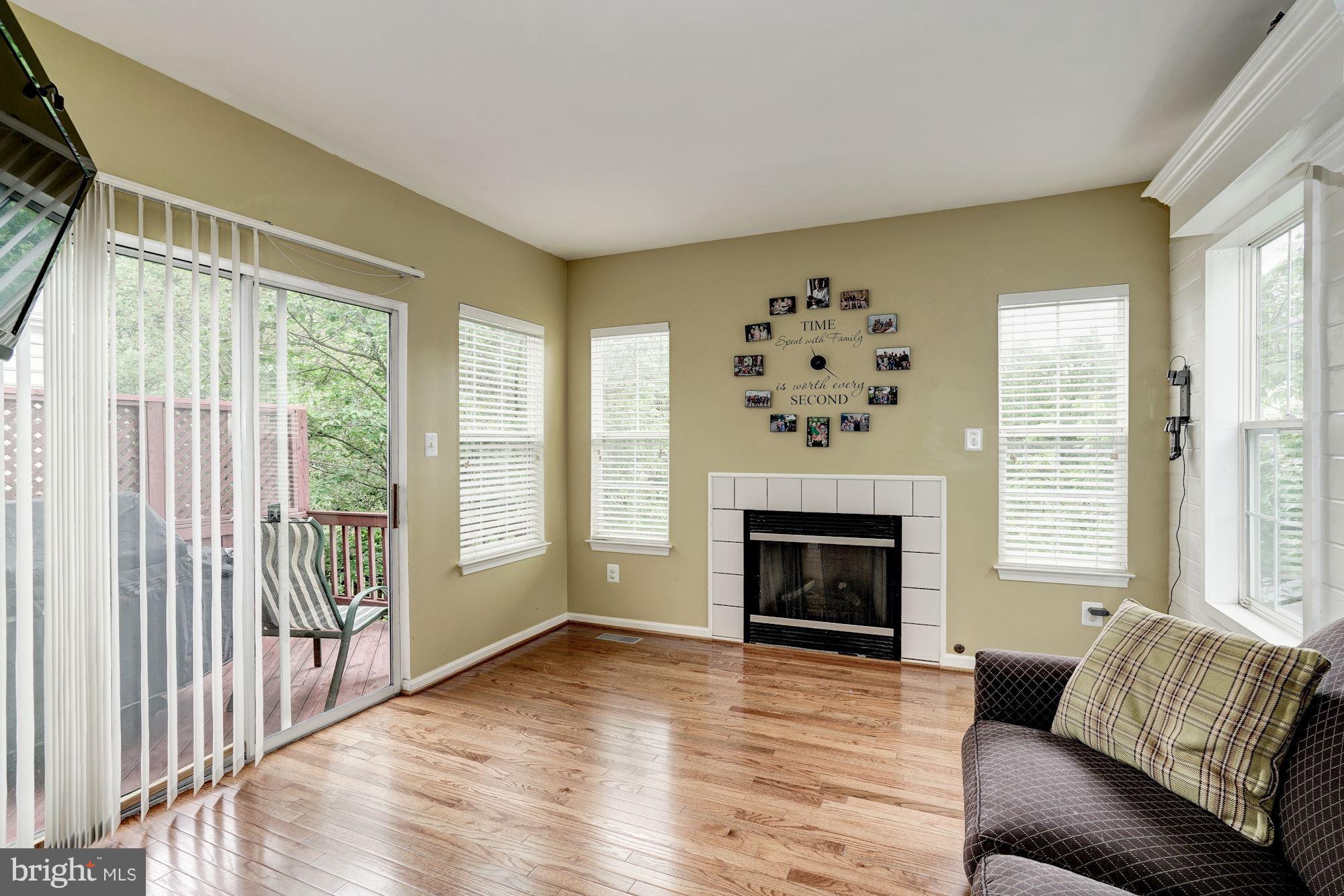 SOUTH RIDING - Residential