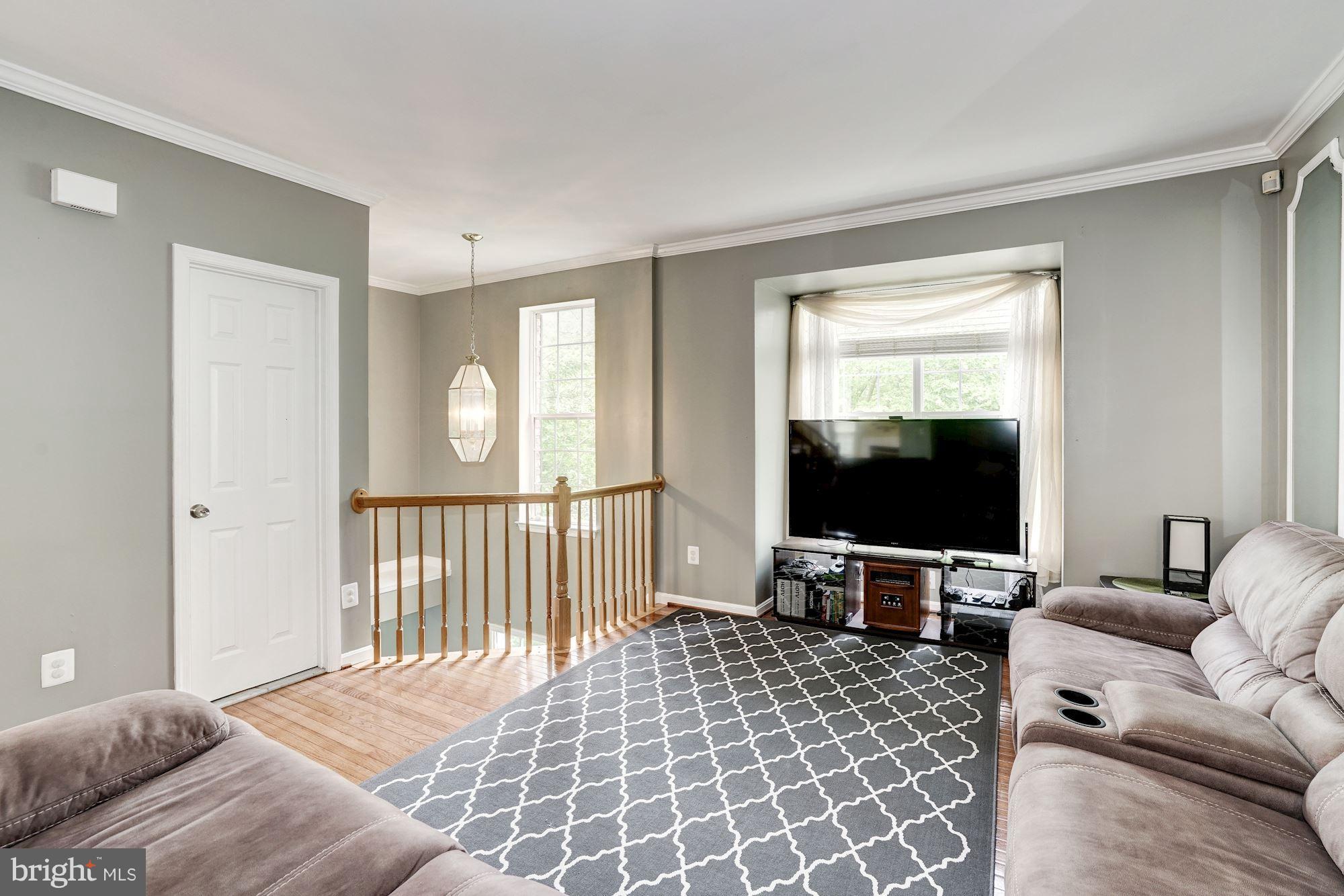 SOUTH RIDING - Residential