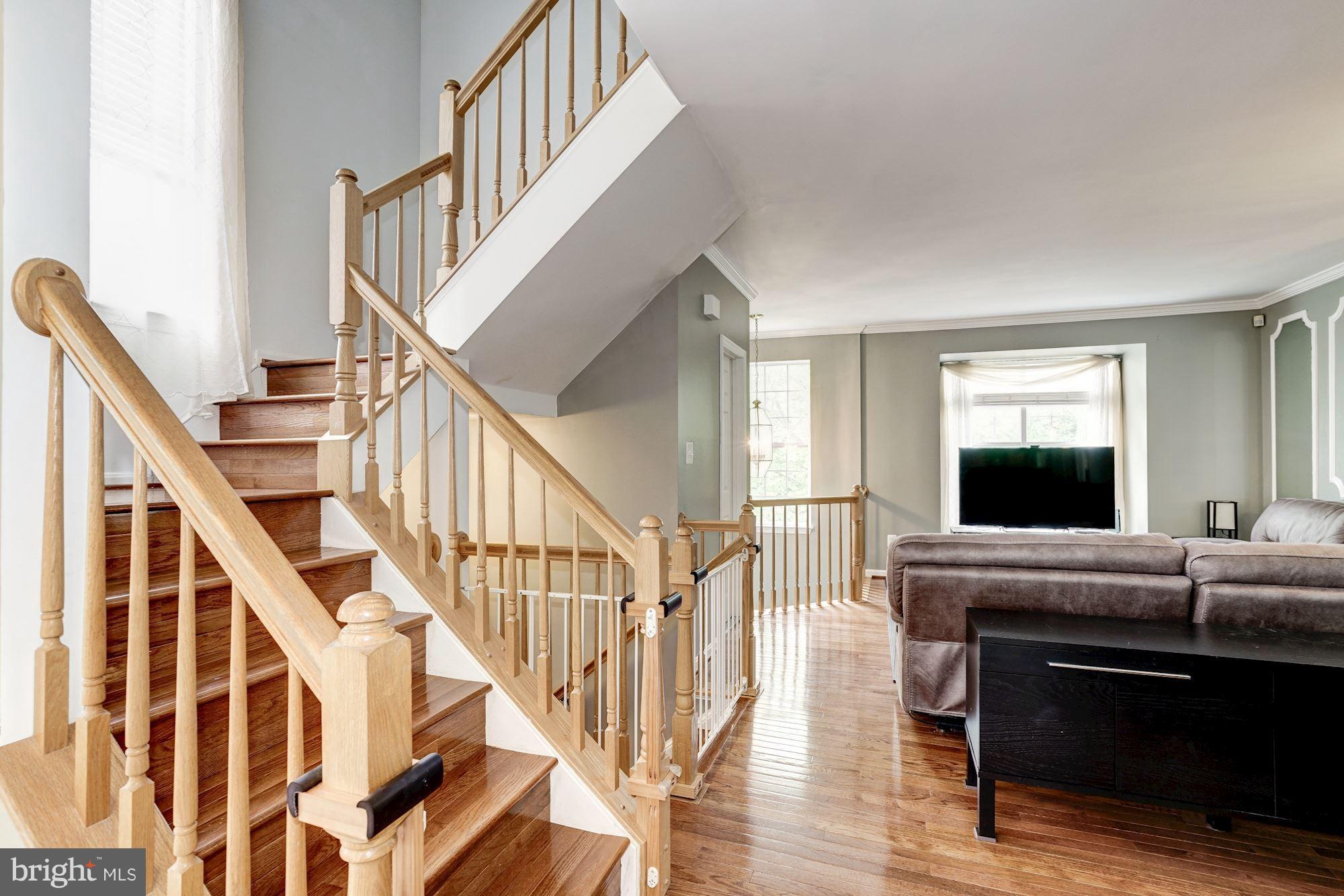 SOUTH RIDING - Residential