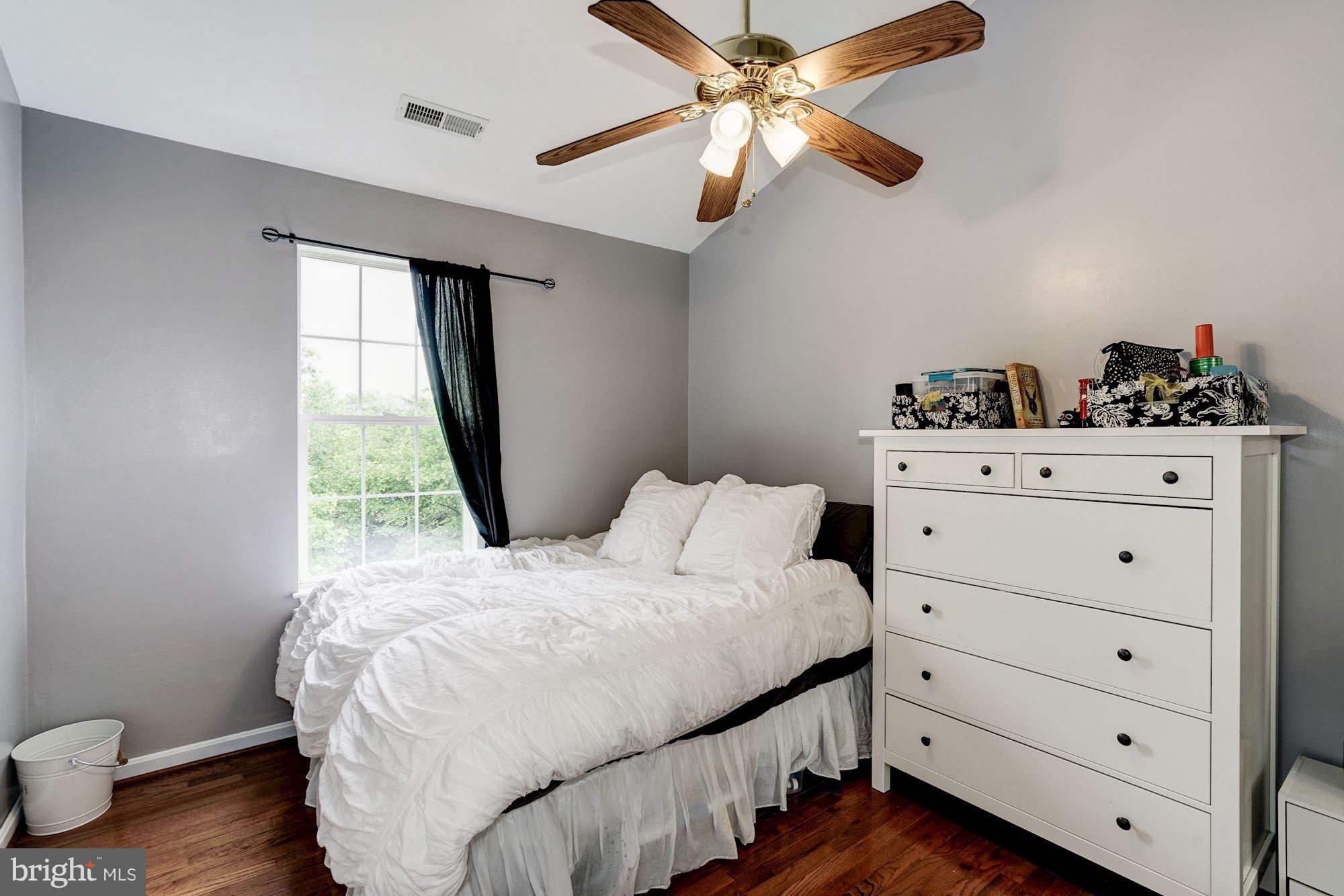 SOUTH RIDING - Residential