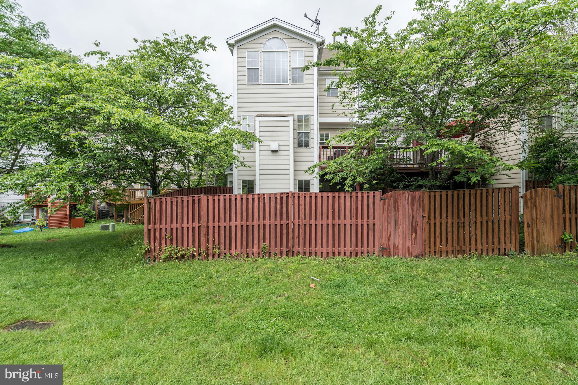 SOUTH RIDING - Residential