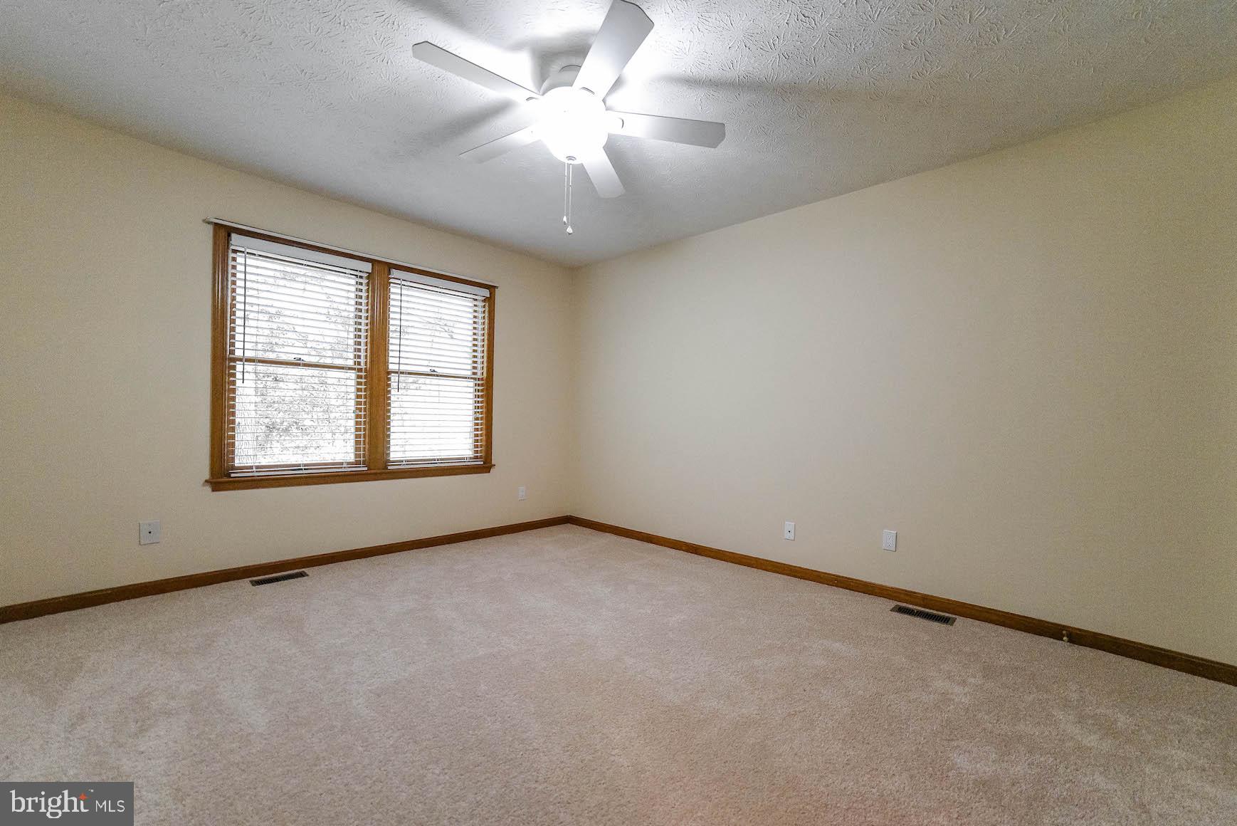 SYCAMORE HOLLOW OF WLDWD - Residential