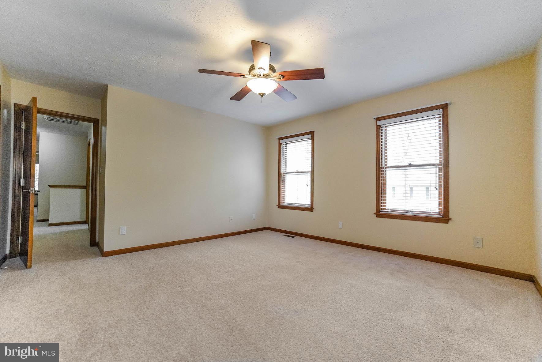 SYCAMORE HOLLOW OF WLDWD - Residential