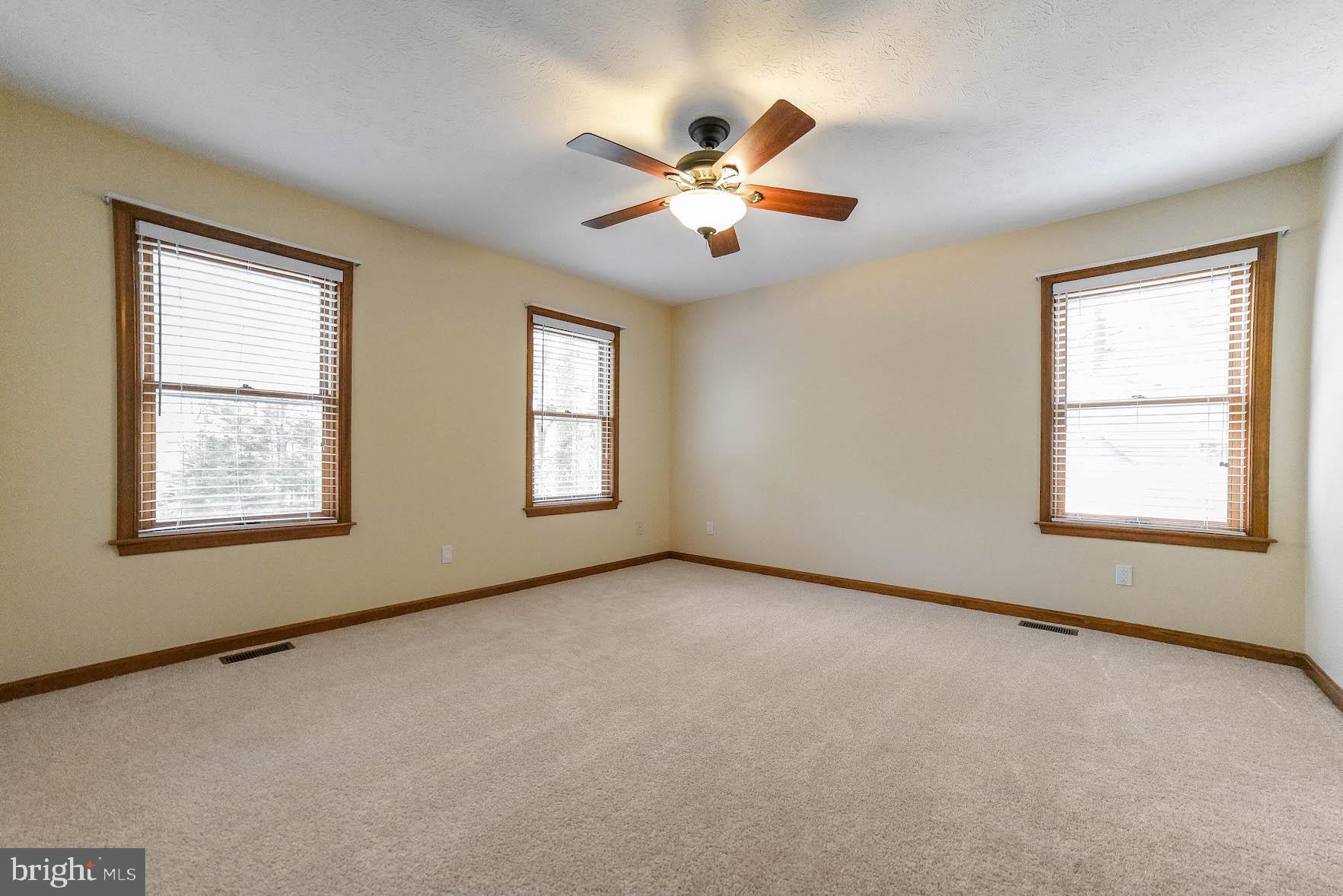 SYCAMORE HOLLOW OF WLDWD - Residential