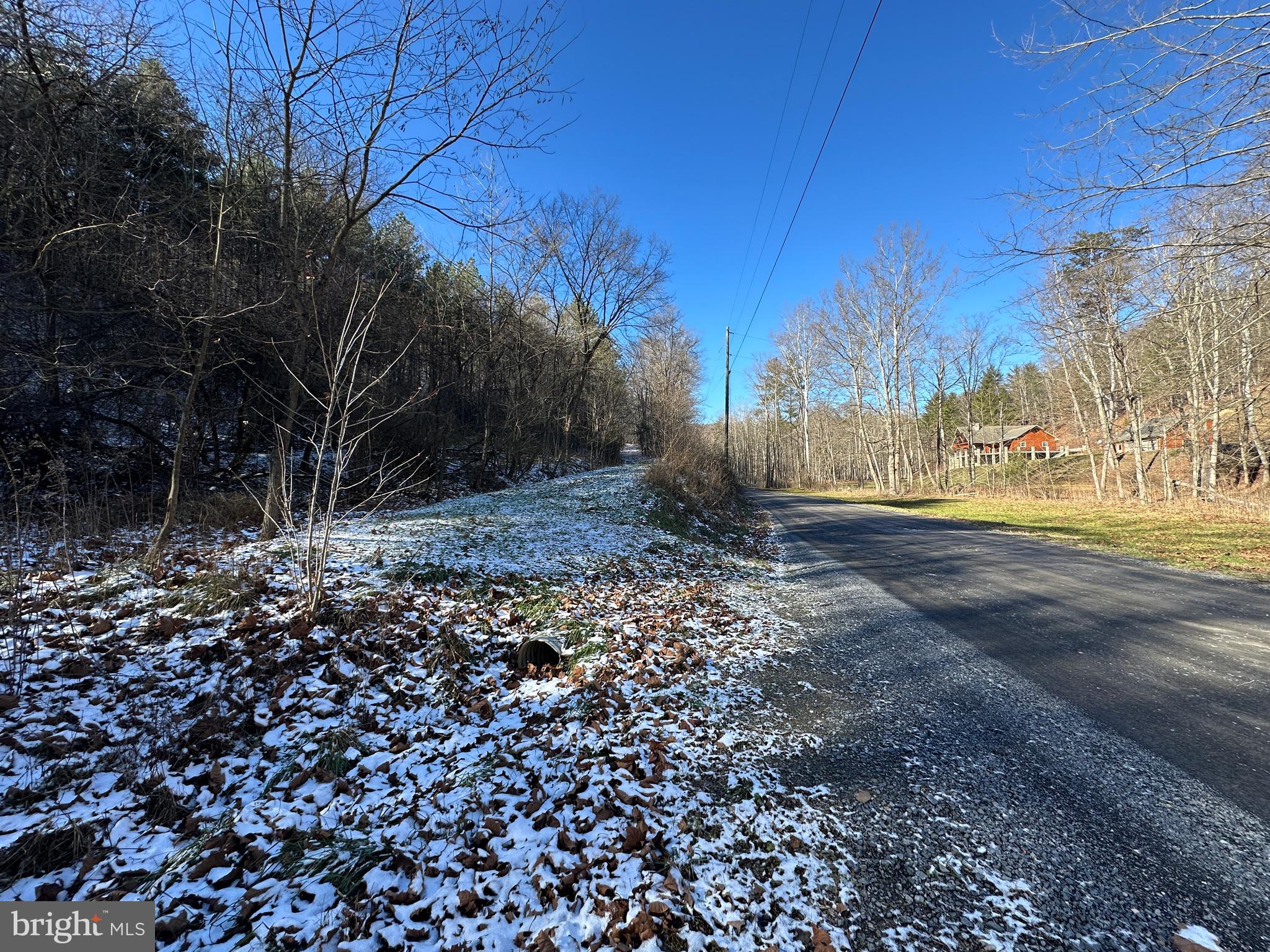 BLUFFS ON THE POTOMAC - Land