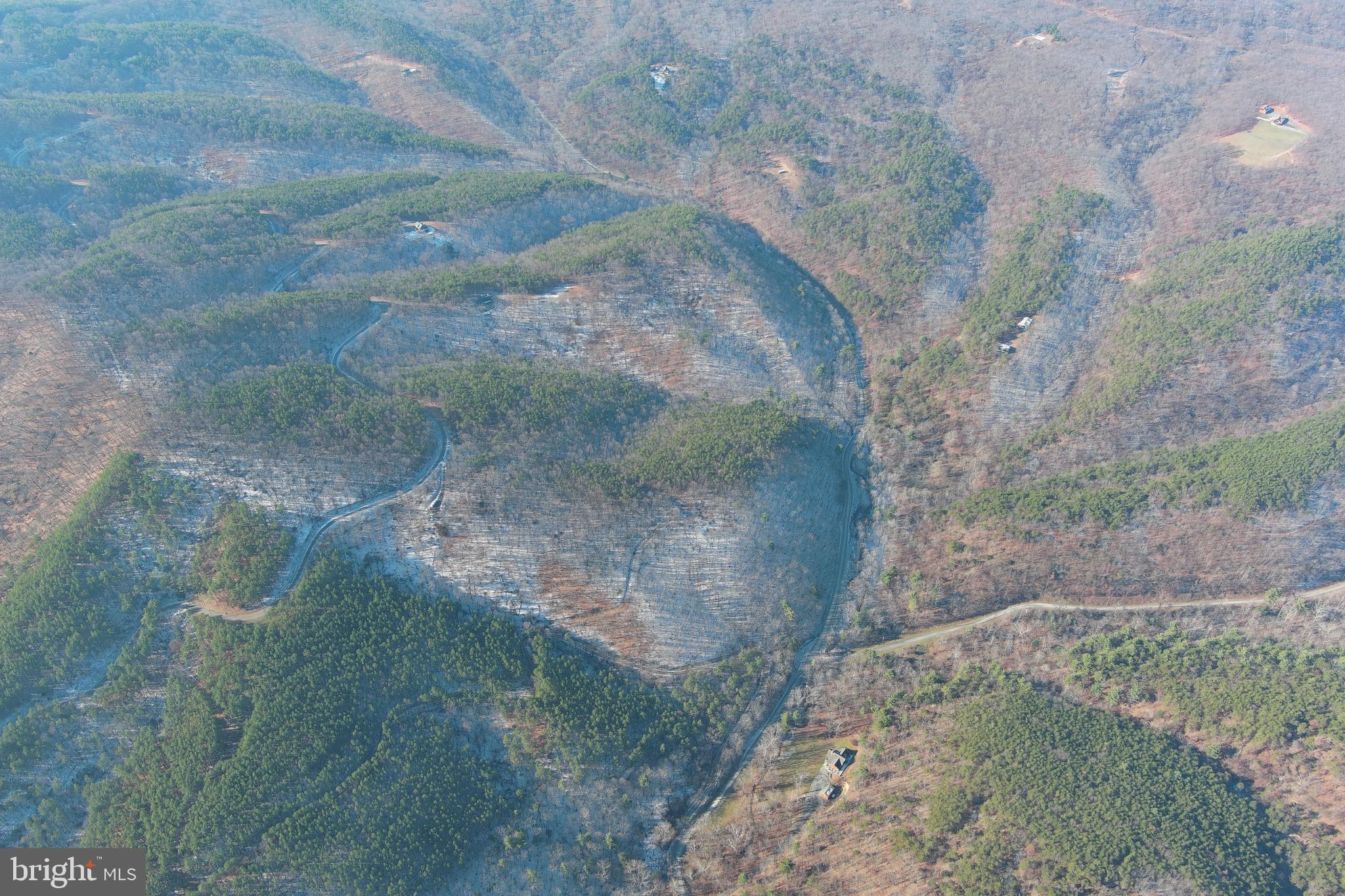 BLUFFS ON THE POTOMAC - Land