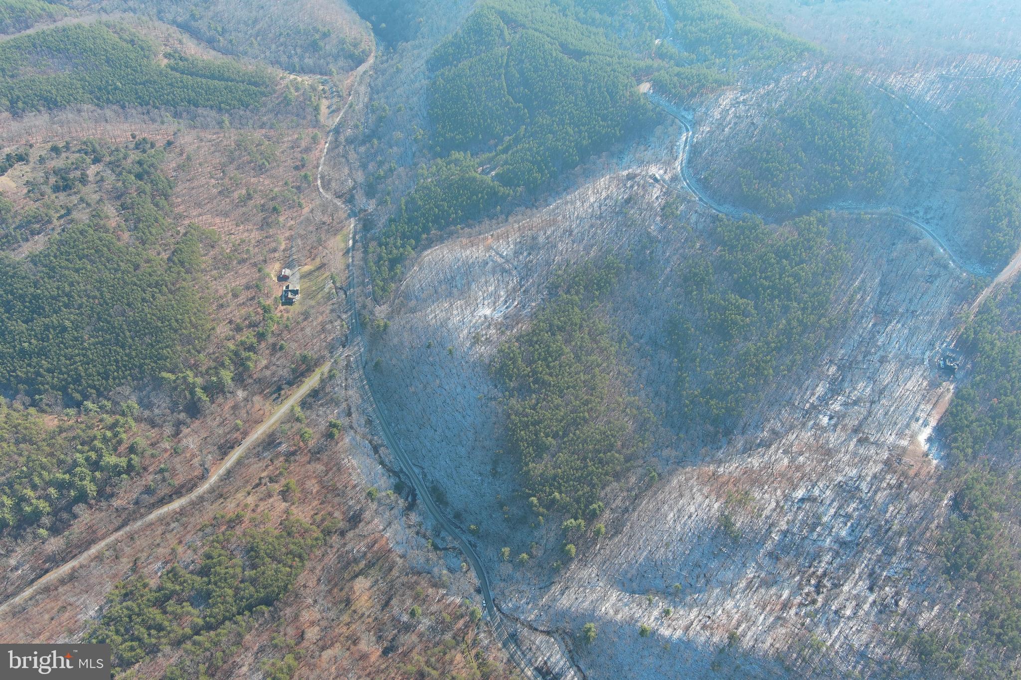 BLUFFS ON THE POTOMAC - Land