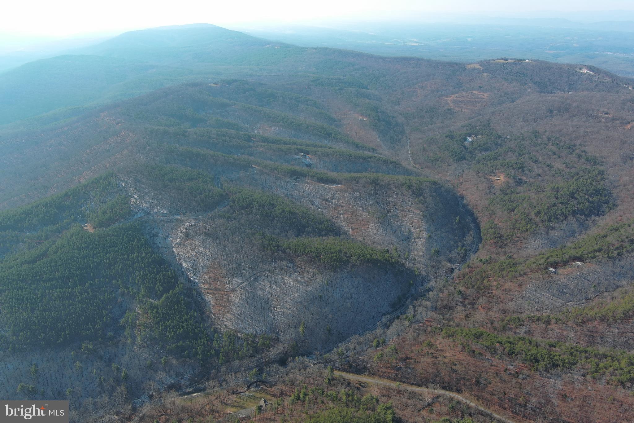 BLUFFS ON THE POTOMAC - Land