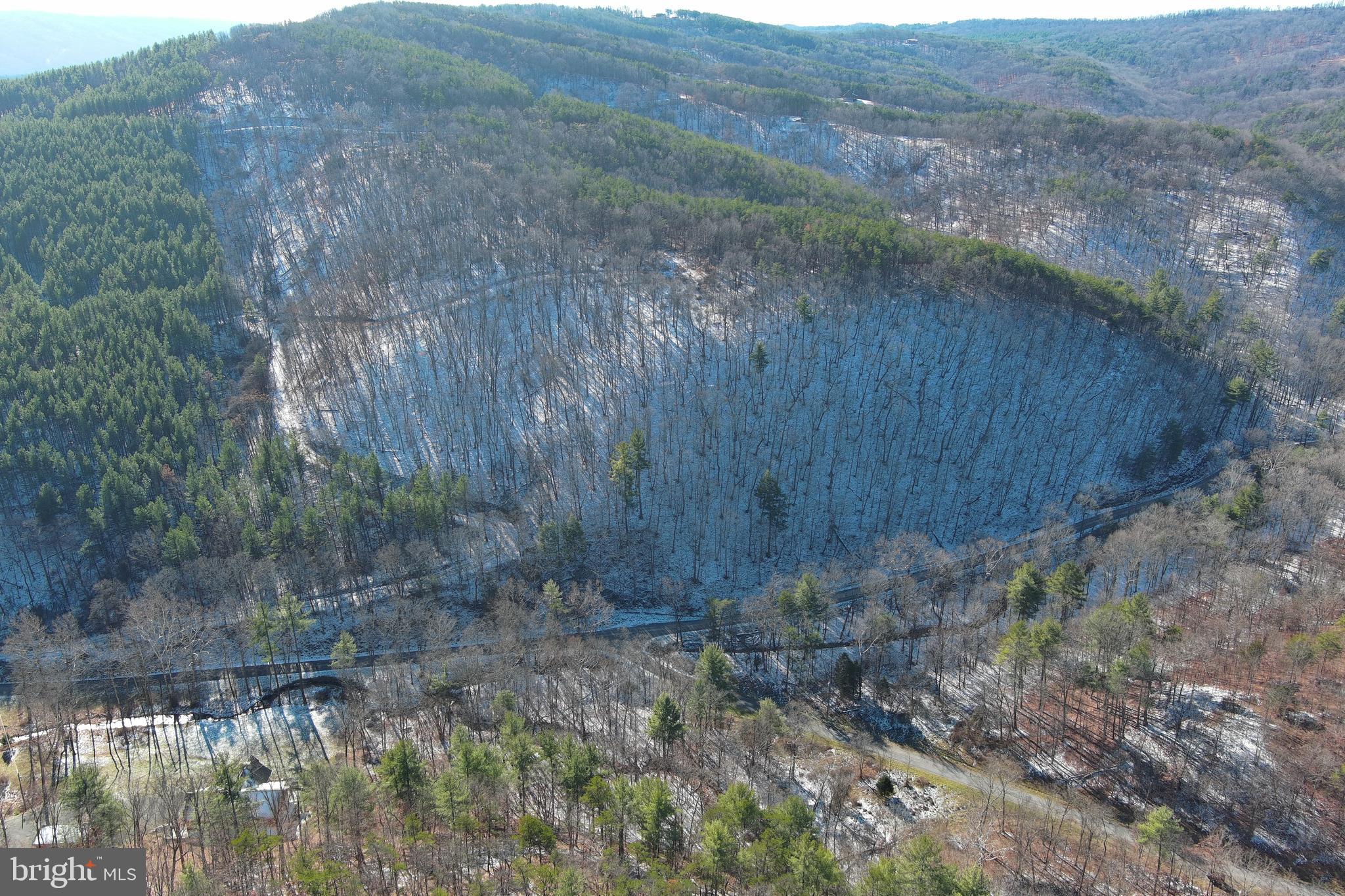 BLUFFS ON THE POTOMAC - Land