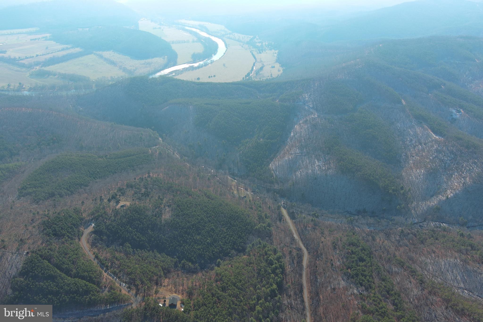 BLUFFS ON THE POTOMAC - Land