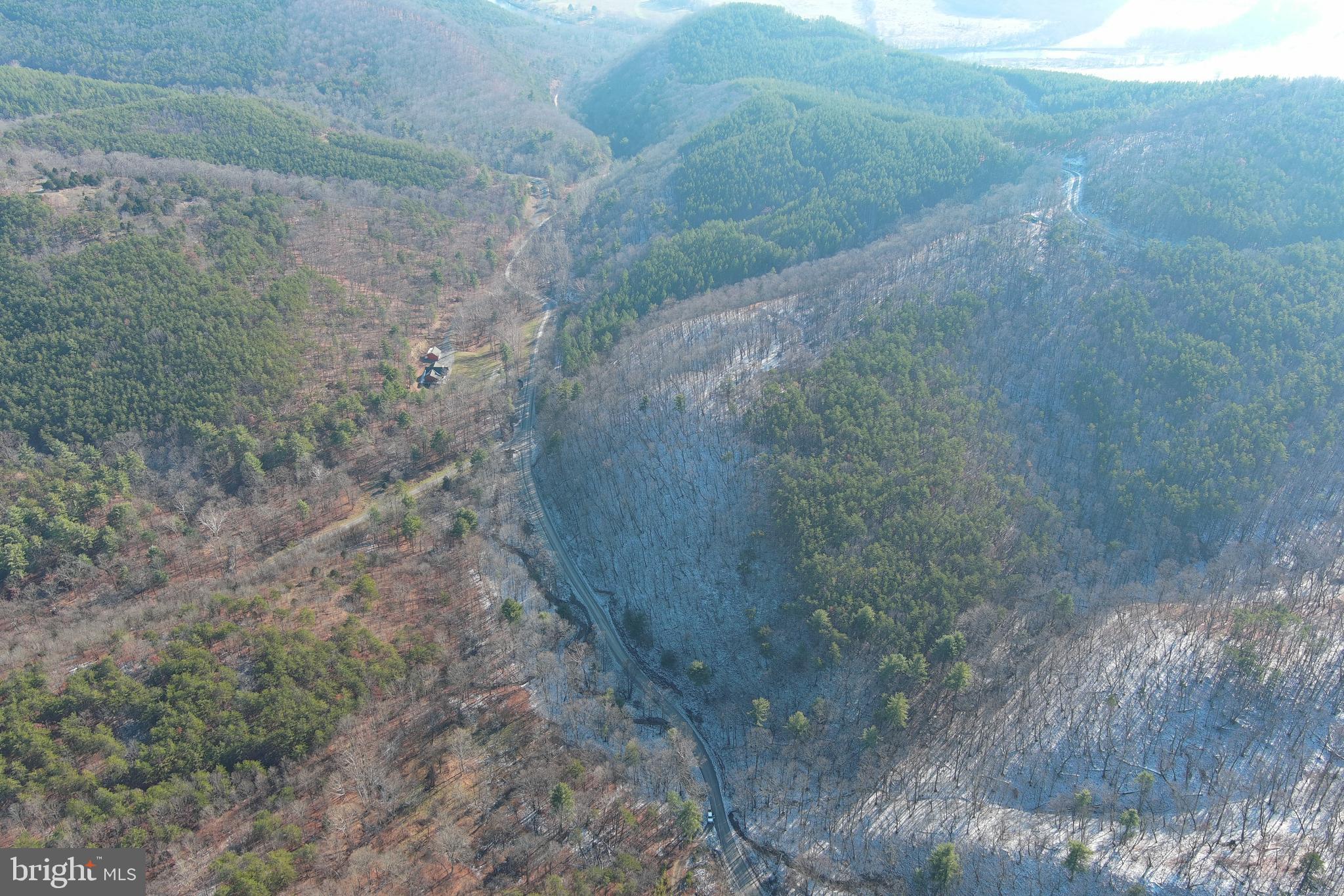 BLUFFS ON THE POTOMAC - Land