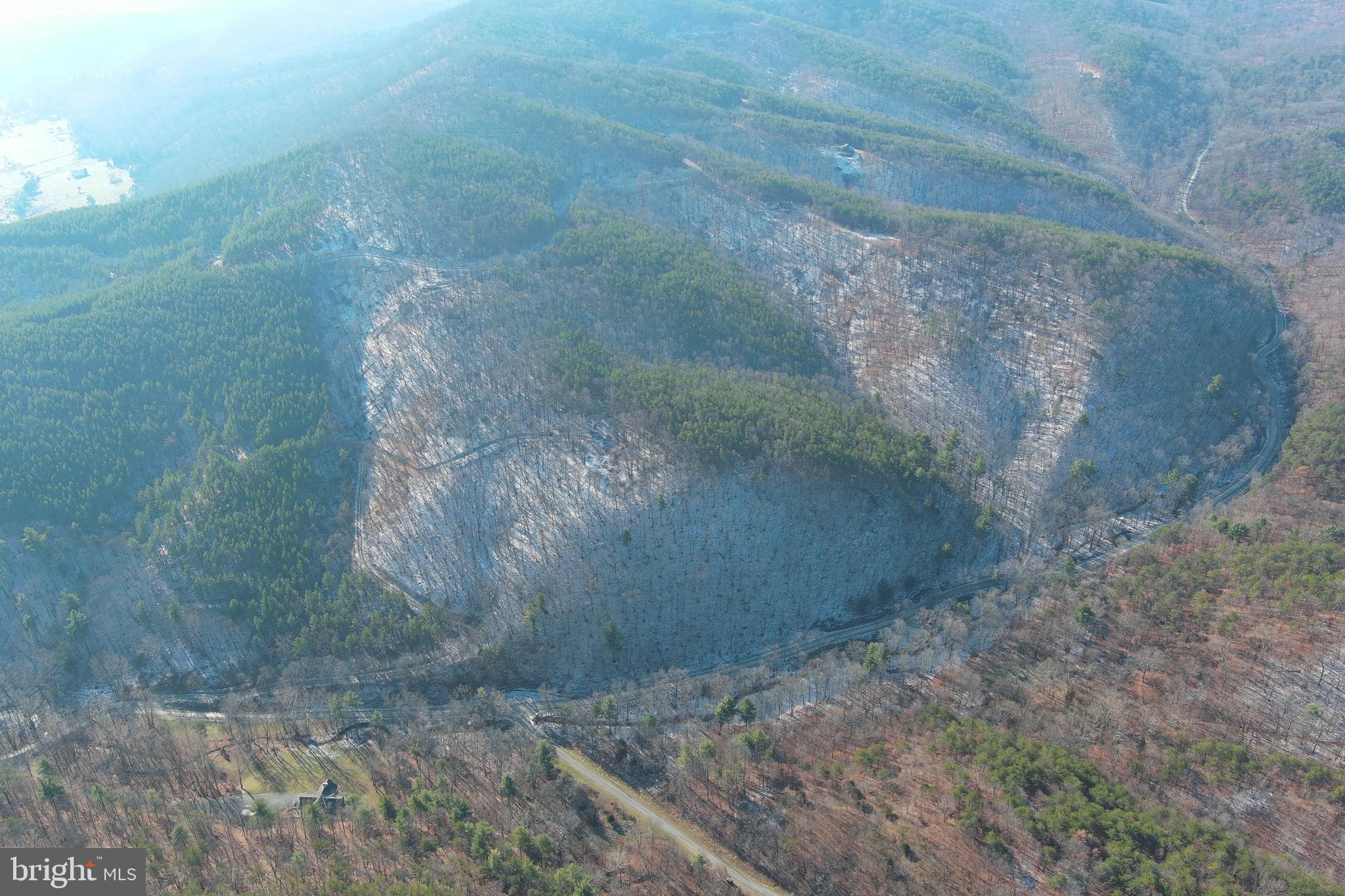 BLUFFS ON THE POTOMAC - Land