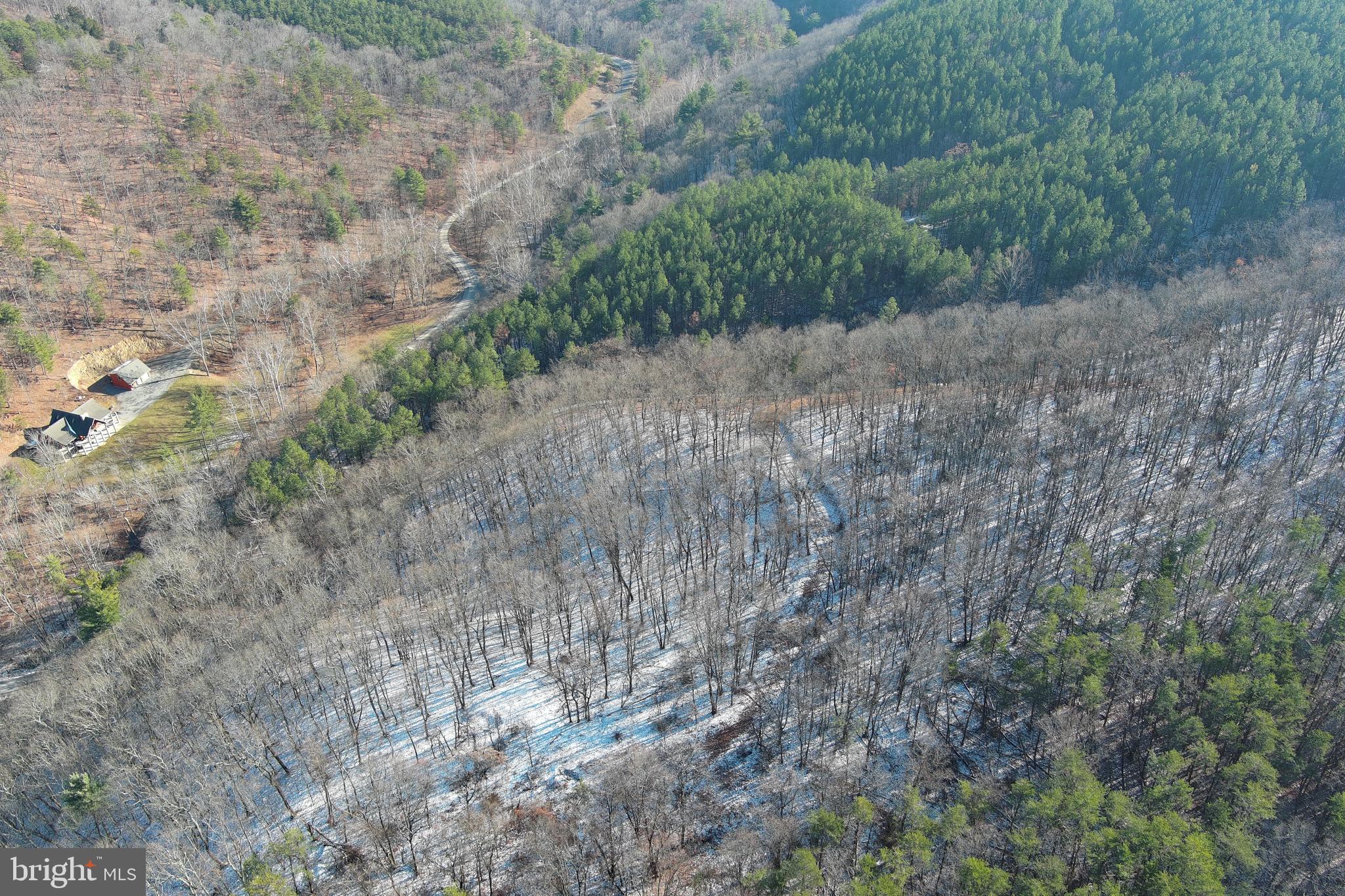 BLUFFS ON THE POTOMAC - Land