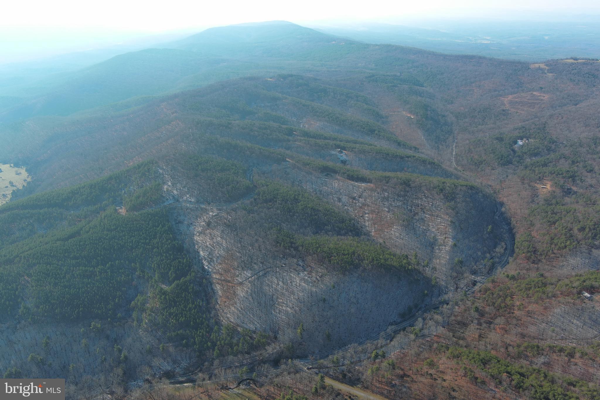 BLUFFS ON THE POTOMAC - Land