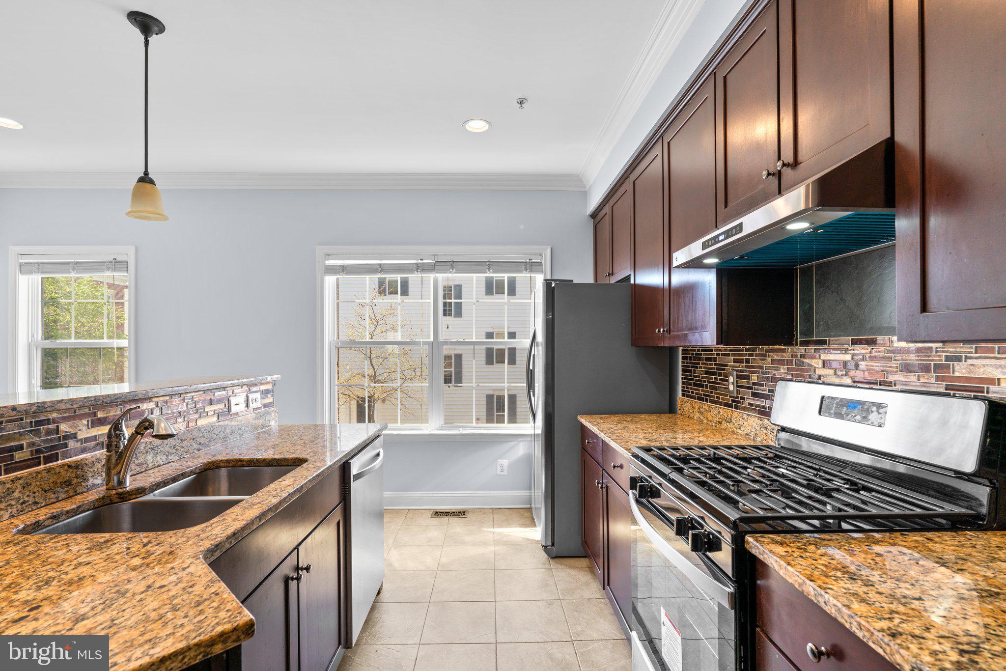 CAMDEN CROSSING - Residential