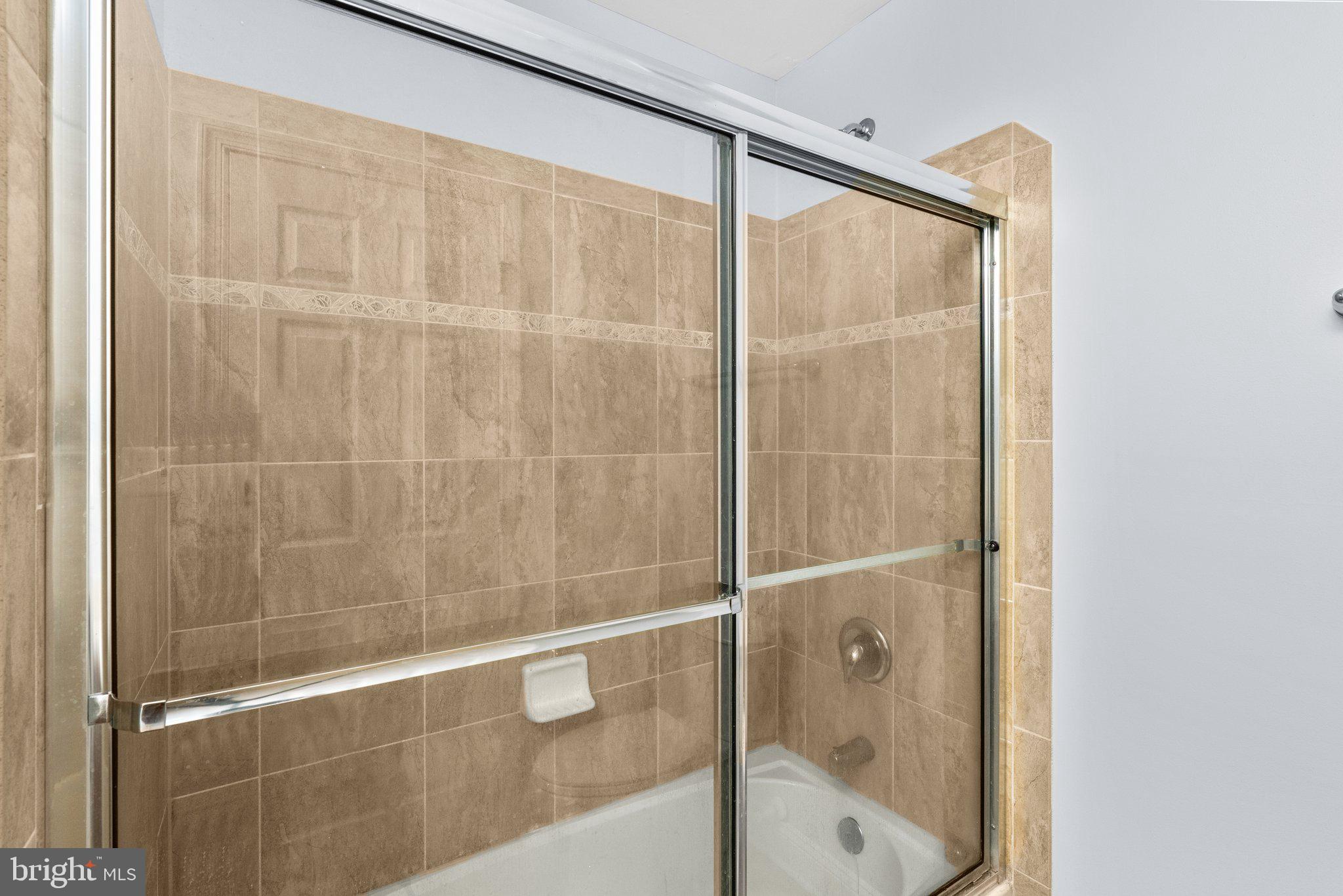 CAMDEN CROSSING - Residential