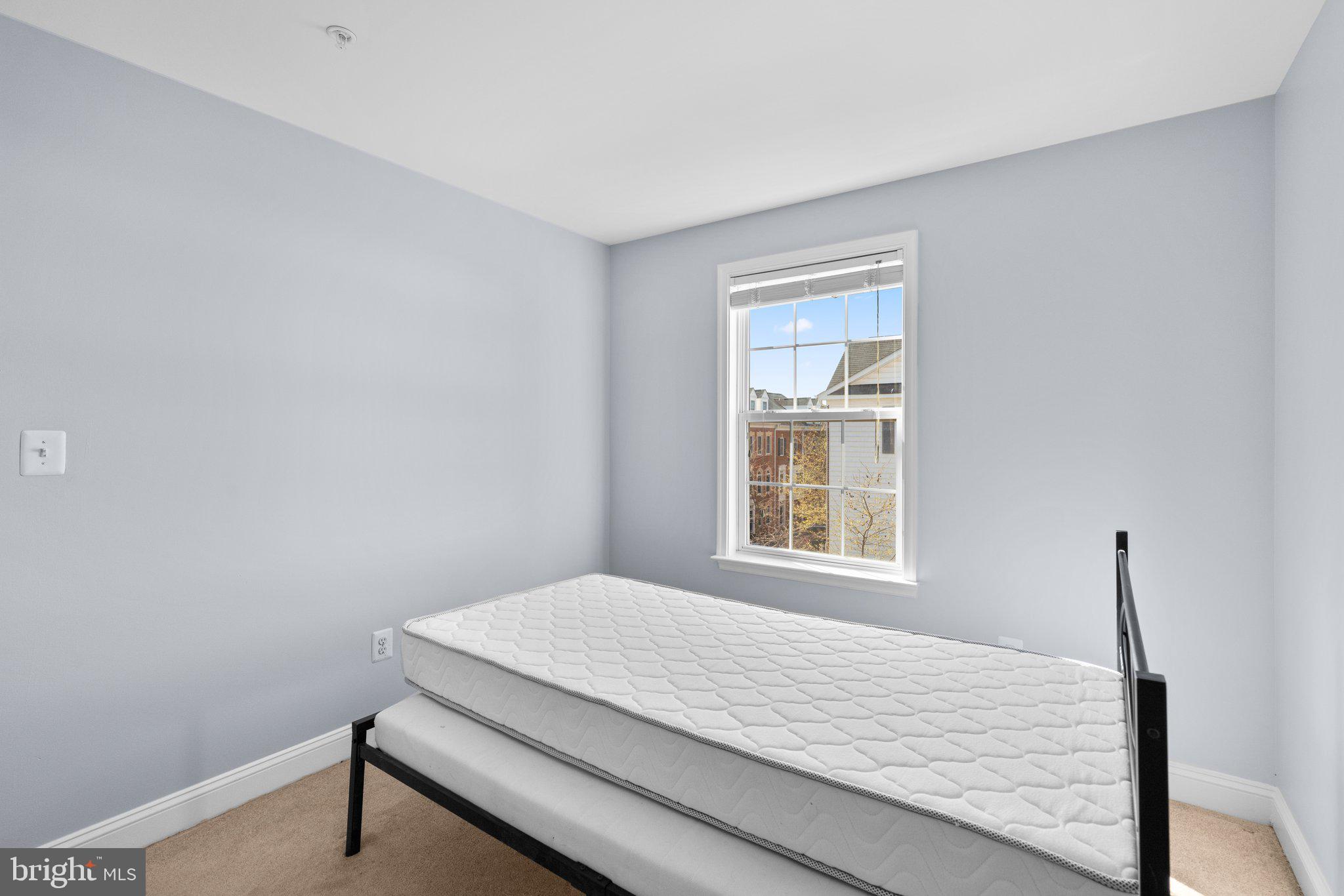 CAMDEN CROSSING - Residential