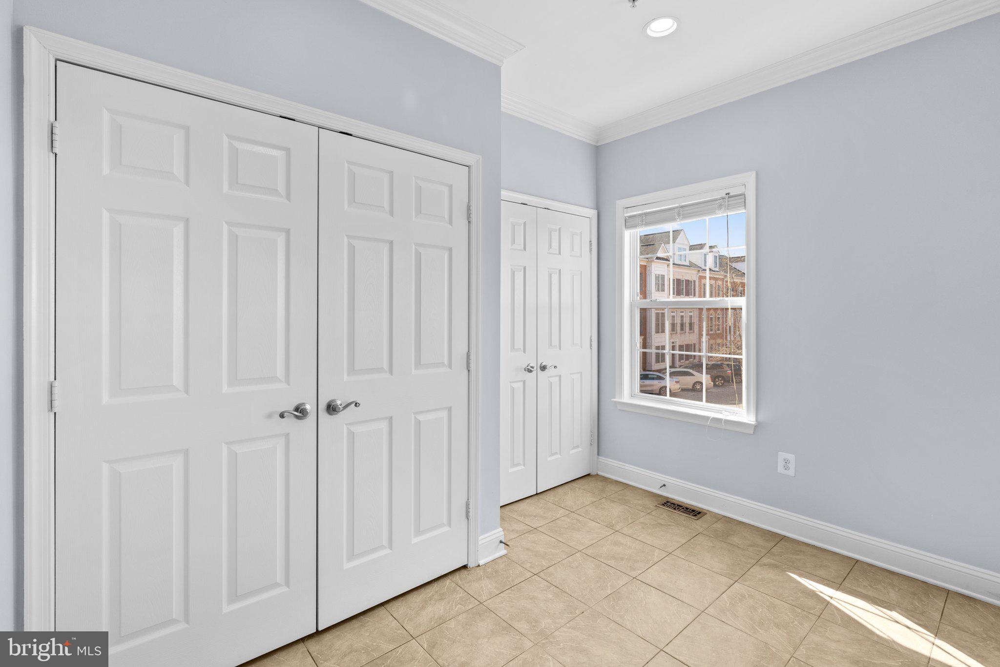 CAMDEN CROSSING - Residential