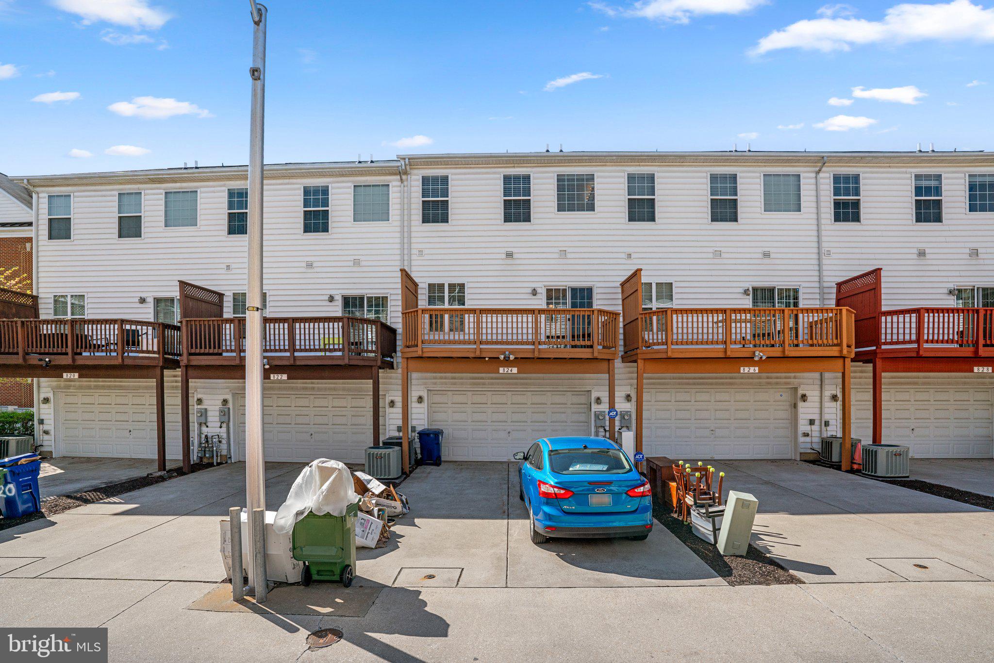 CAMDEN CROSSING - Residential