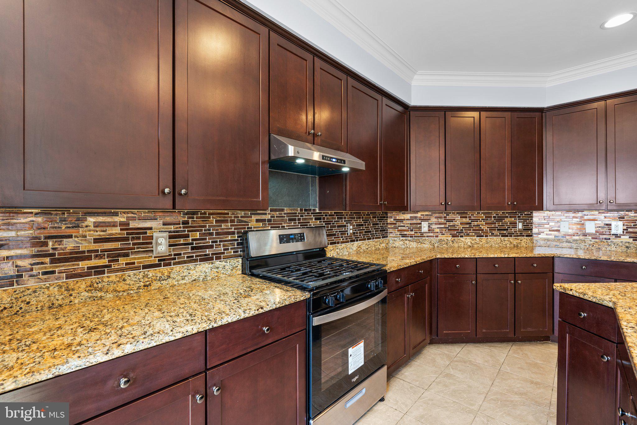 CAMDEN CROSSING - Residential