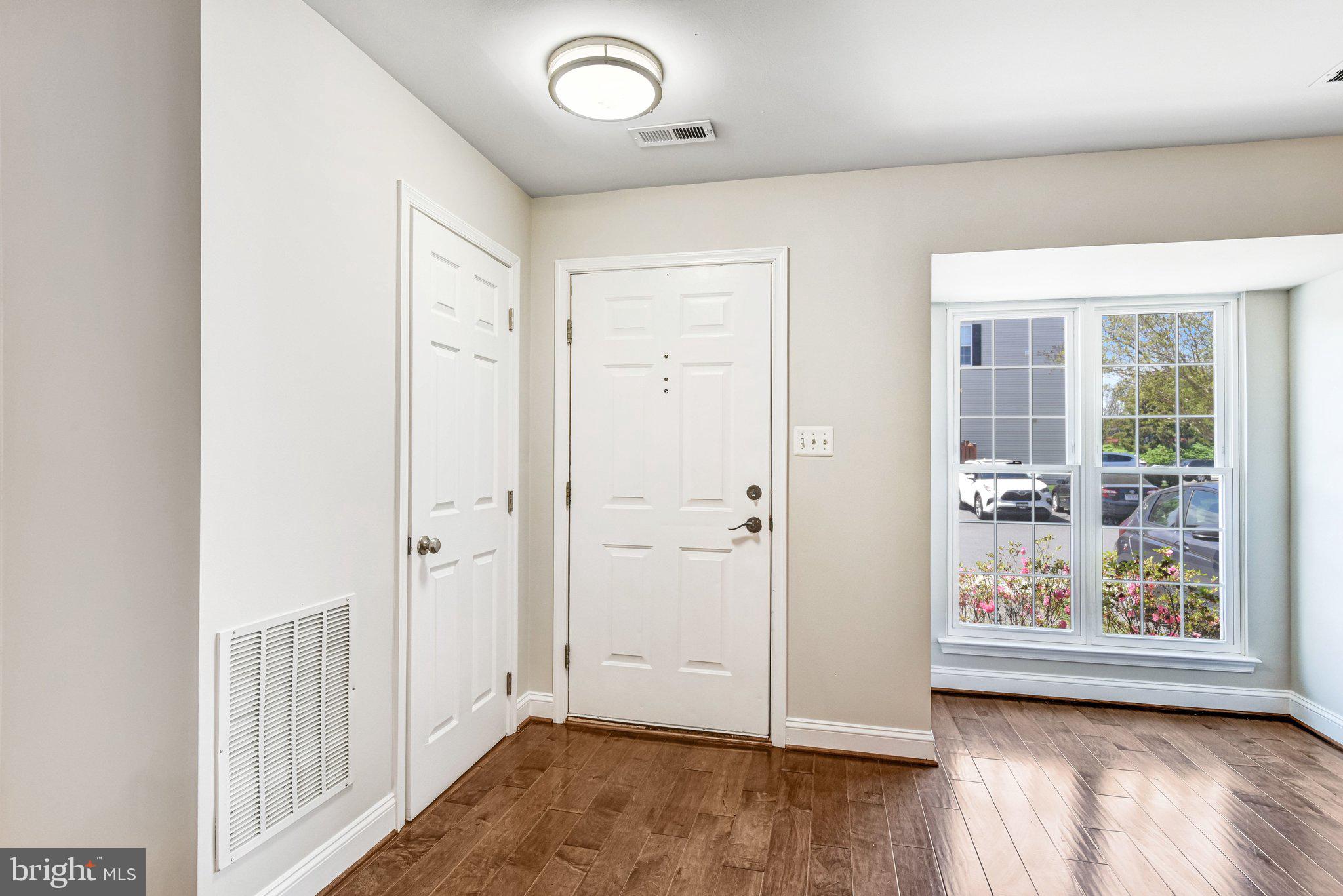 TRAILSIDE - Residential