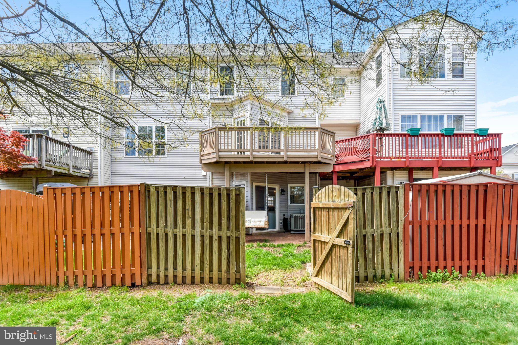 TRAILSIDE - Residential