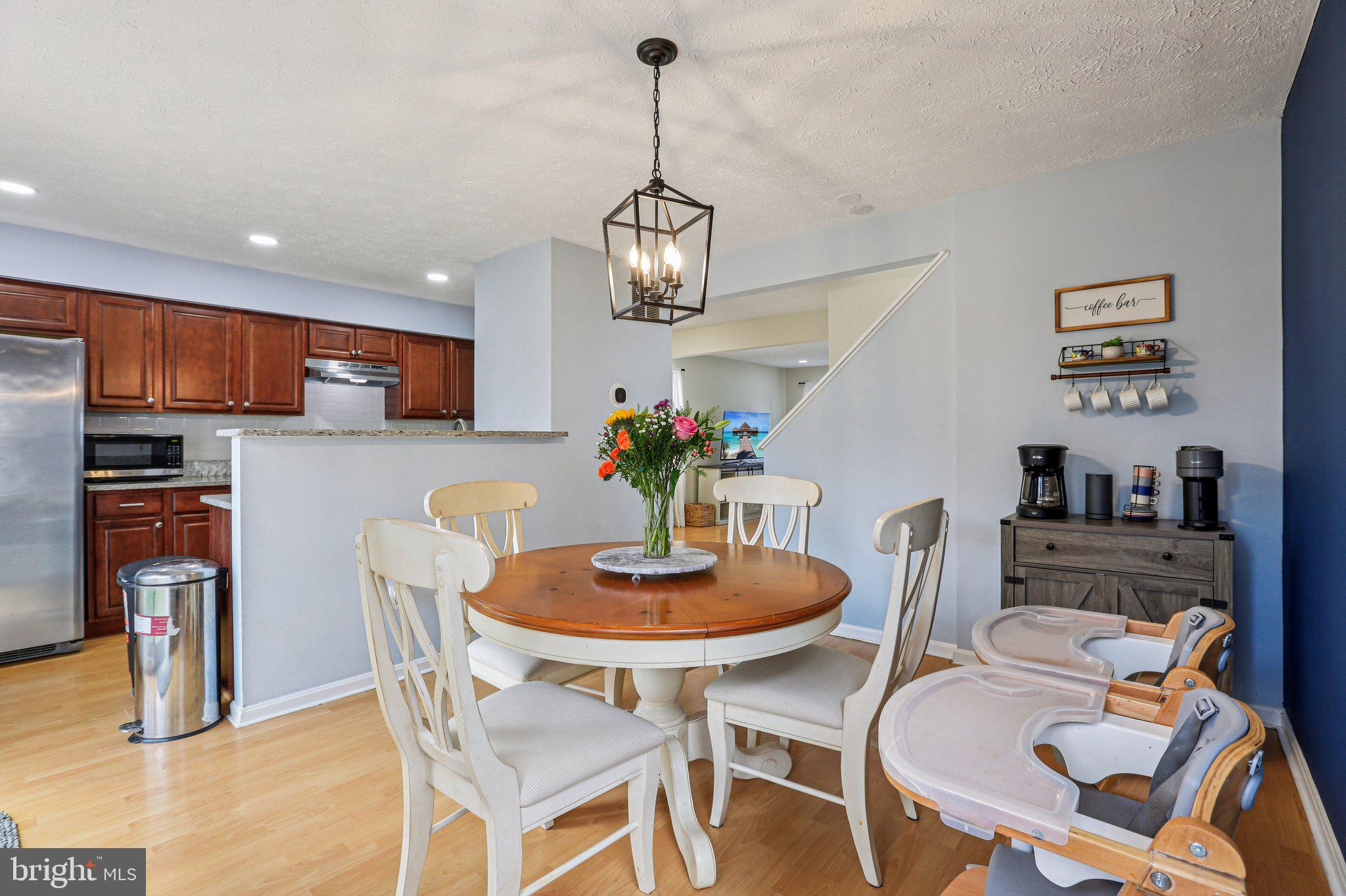 STRATFORD SQUARE - Residential