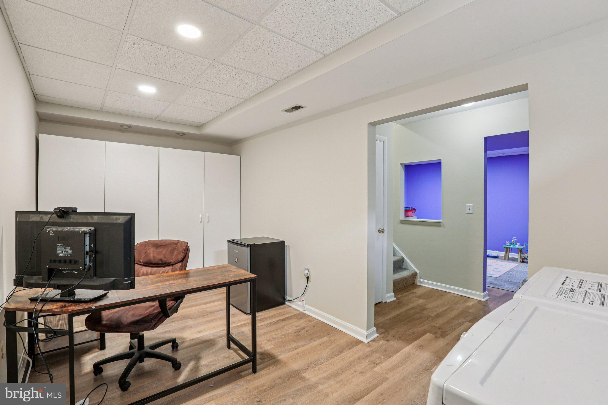 STRATFORD SQUARE - Residential