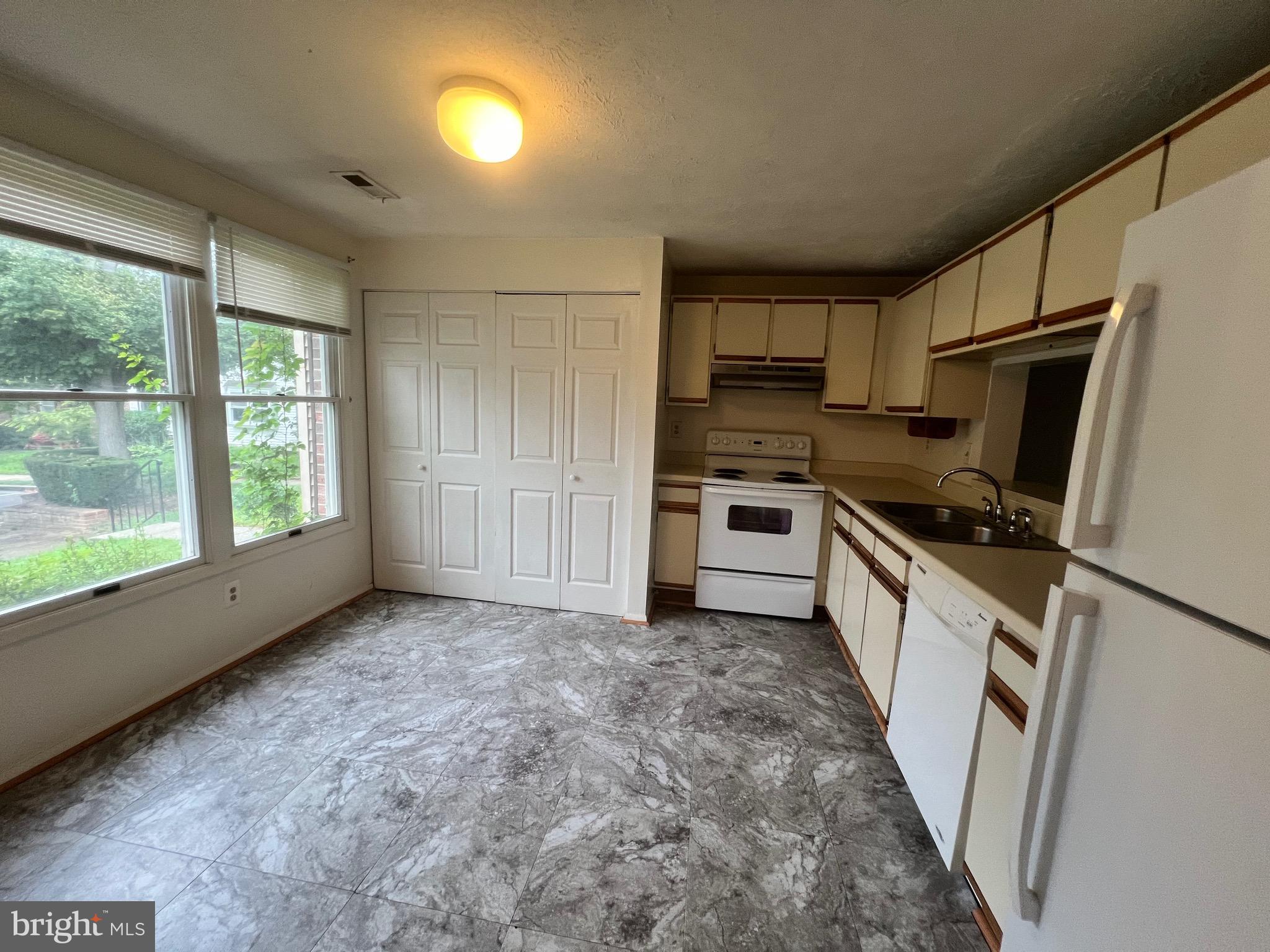 GERMANTOWN - Residential Lease